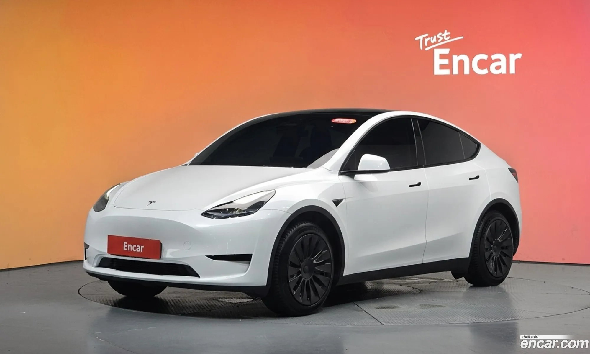 Tesla Model Y 2023 — 4