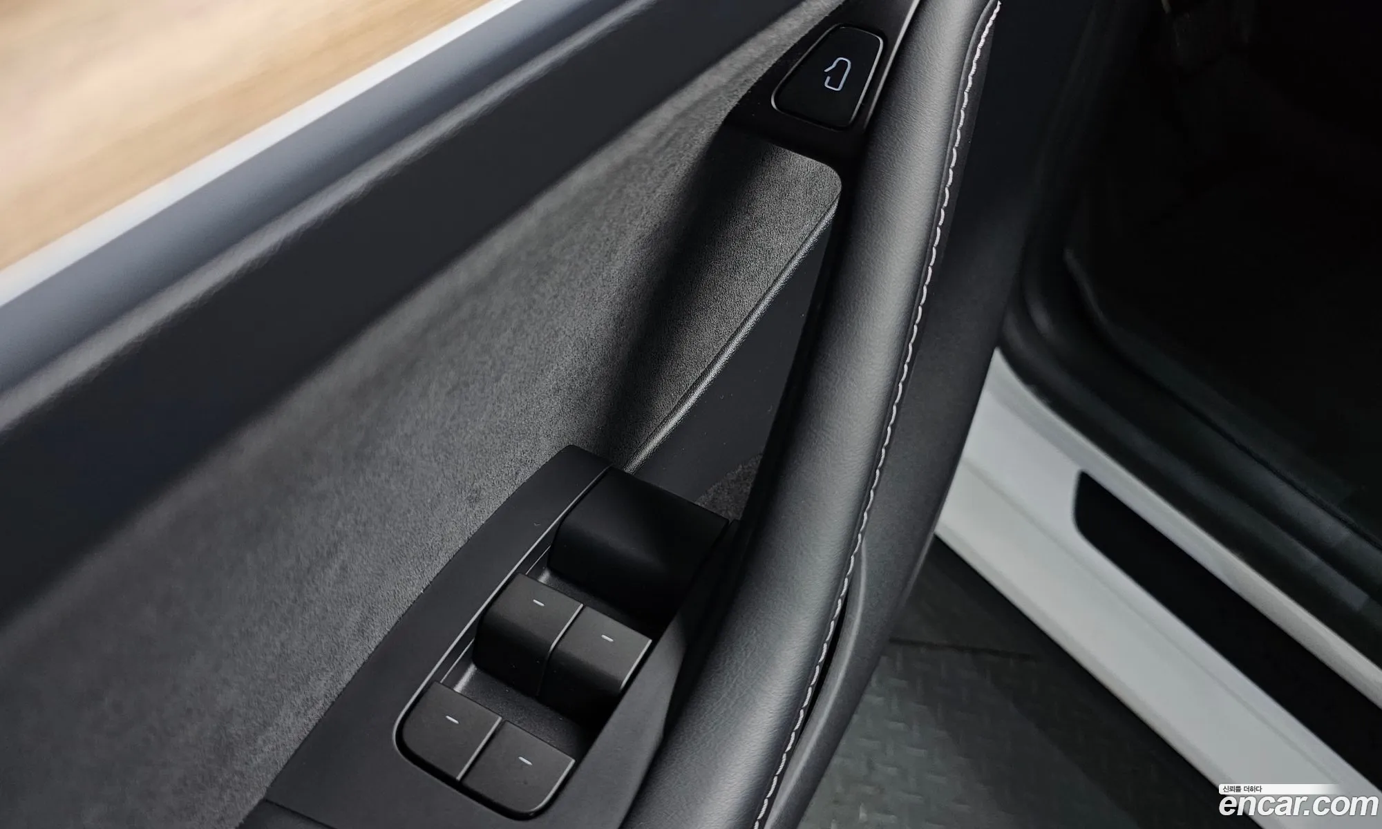 Tesla Model Y 2023 — 13