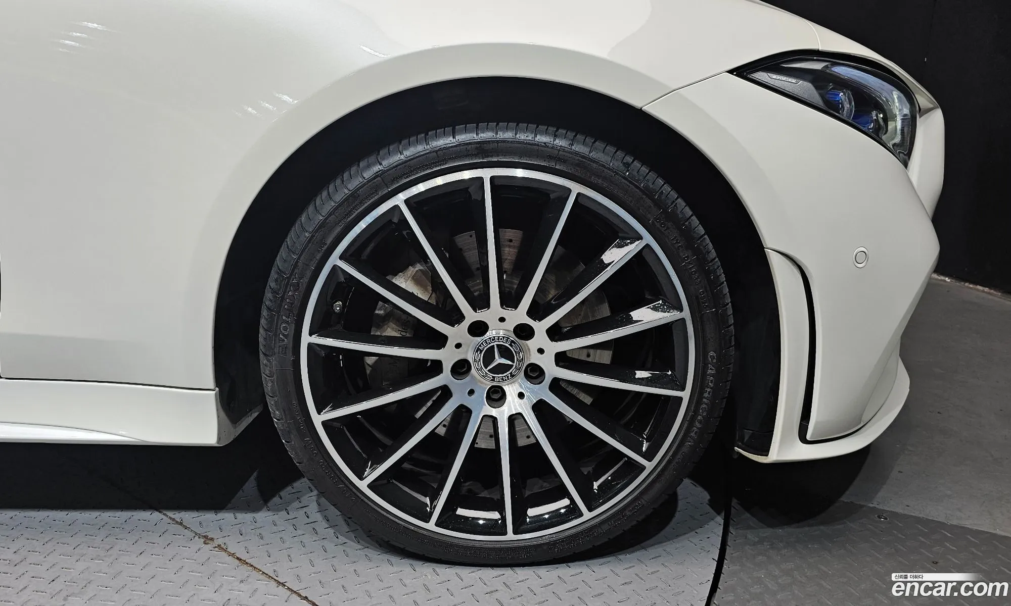 Mercedes-Benz CLS-Class C257 2018 WDD2J2DBXKA012088 — 21