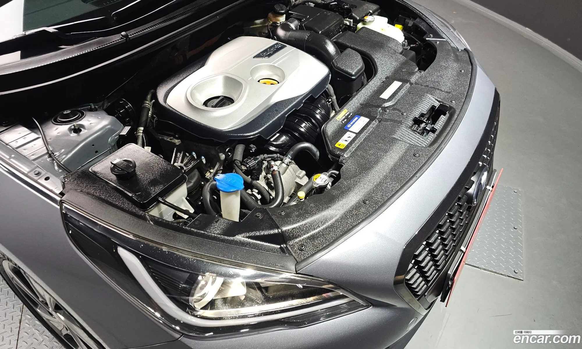 Hyundai LF Sonata Hybrid 2016 — 2