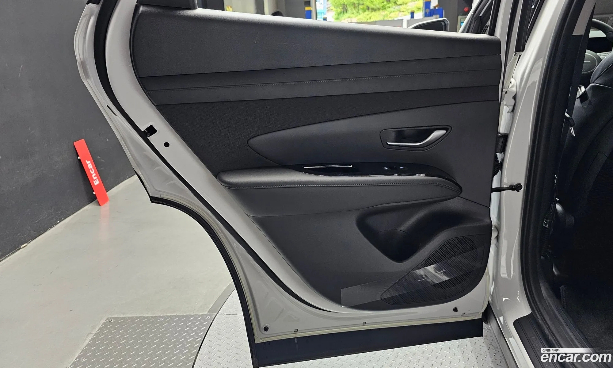 Hyundai Tucson Hybrid 2025 — 17