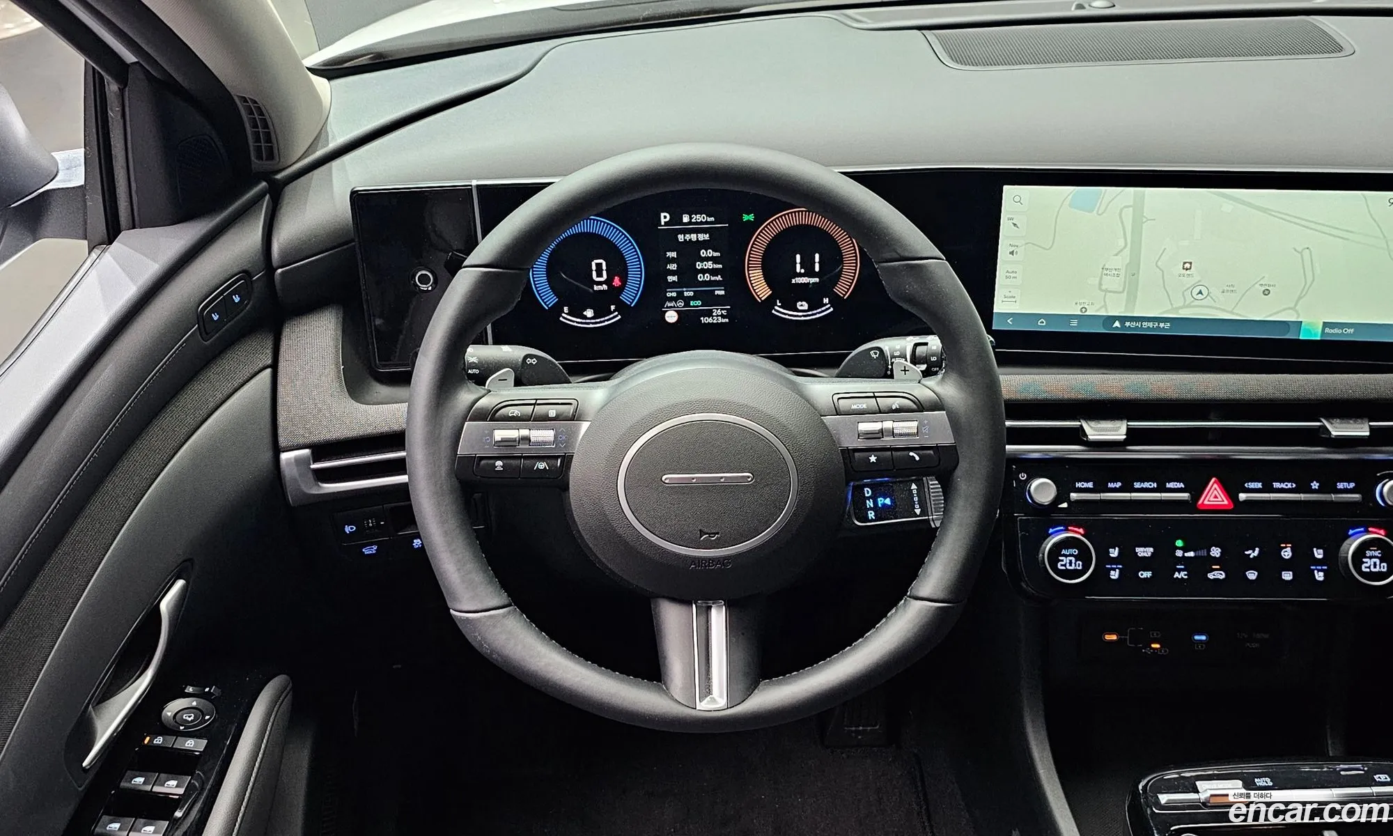 Hyundai Tucson Hybrid 2025 — 14