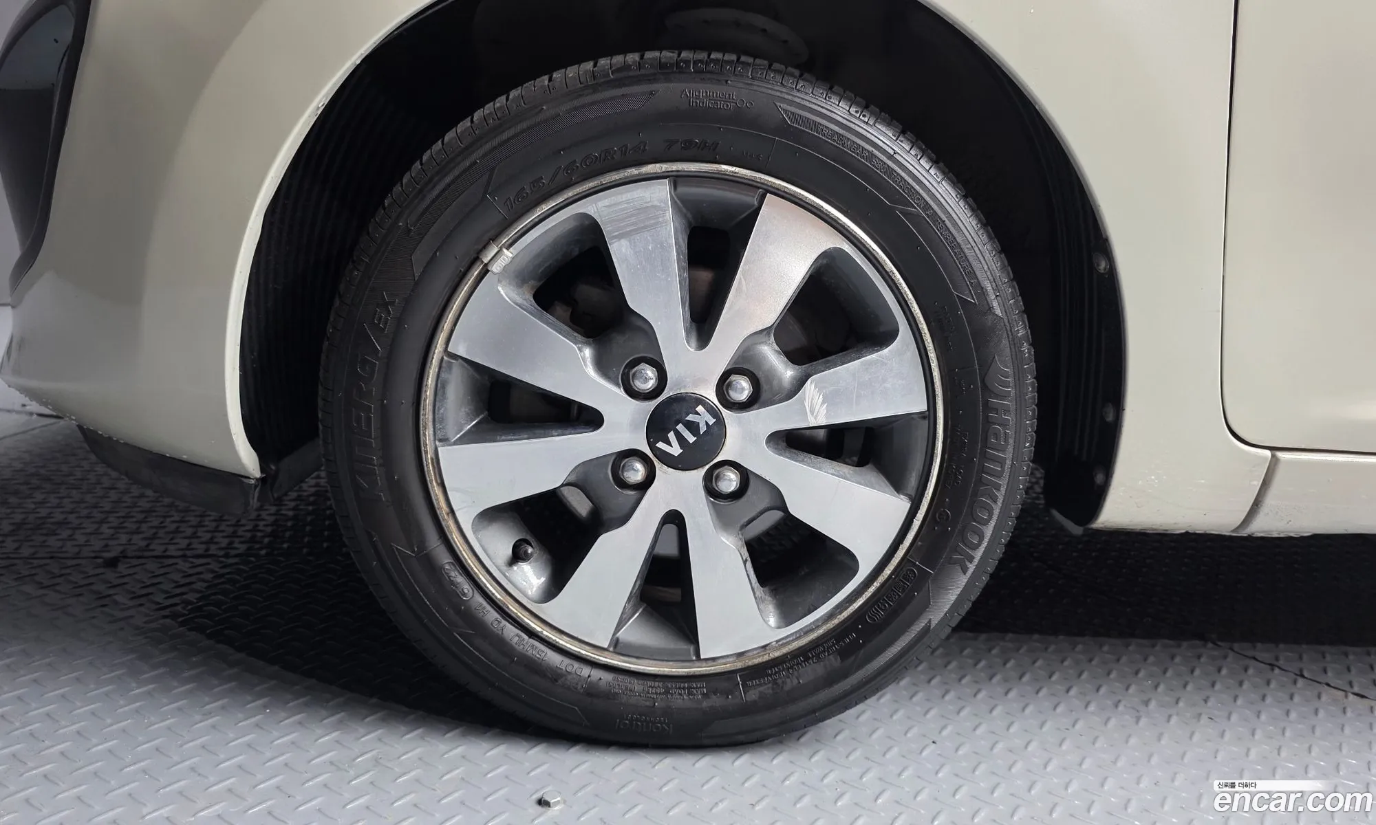 Kia Morning 2013 — 32