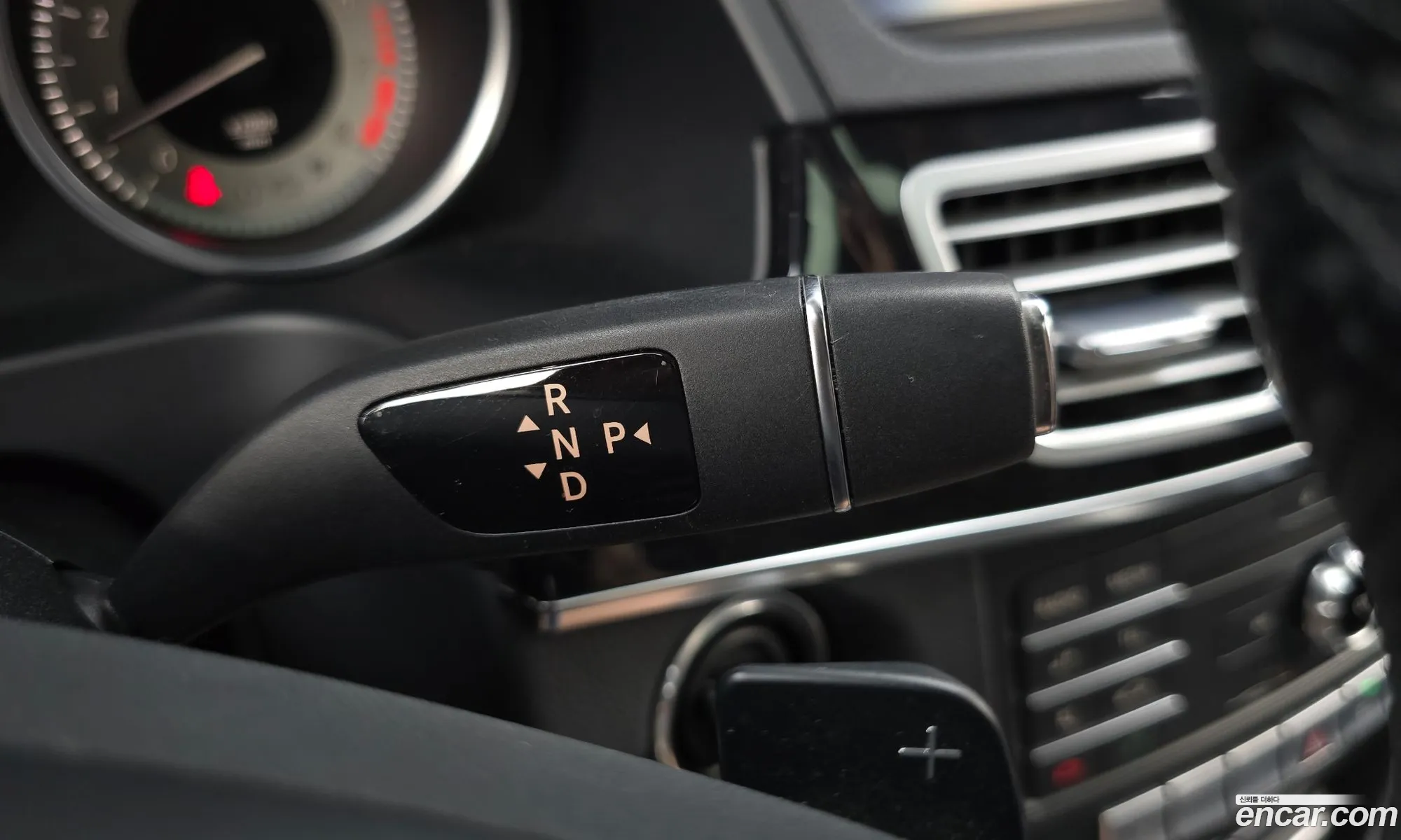 Mercedes-Benz E-Class W212 2015 — 11