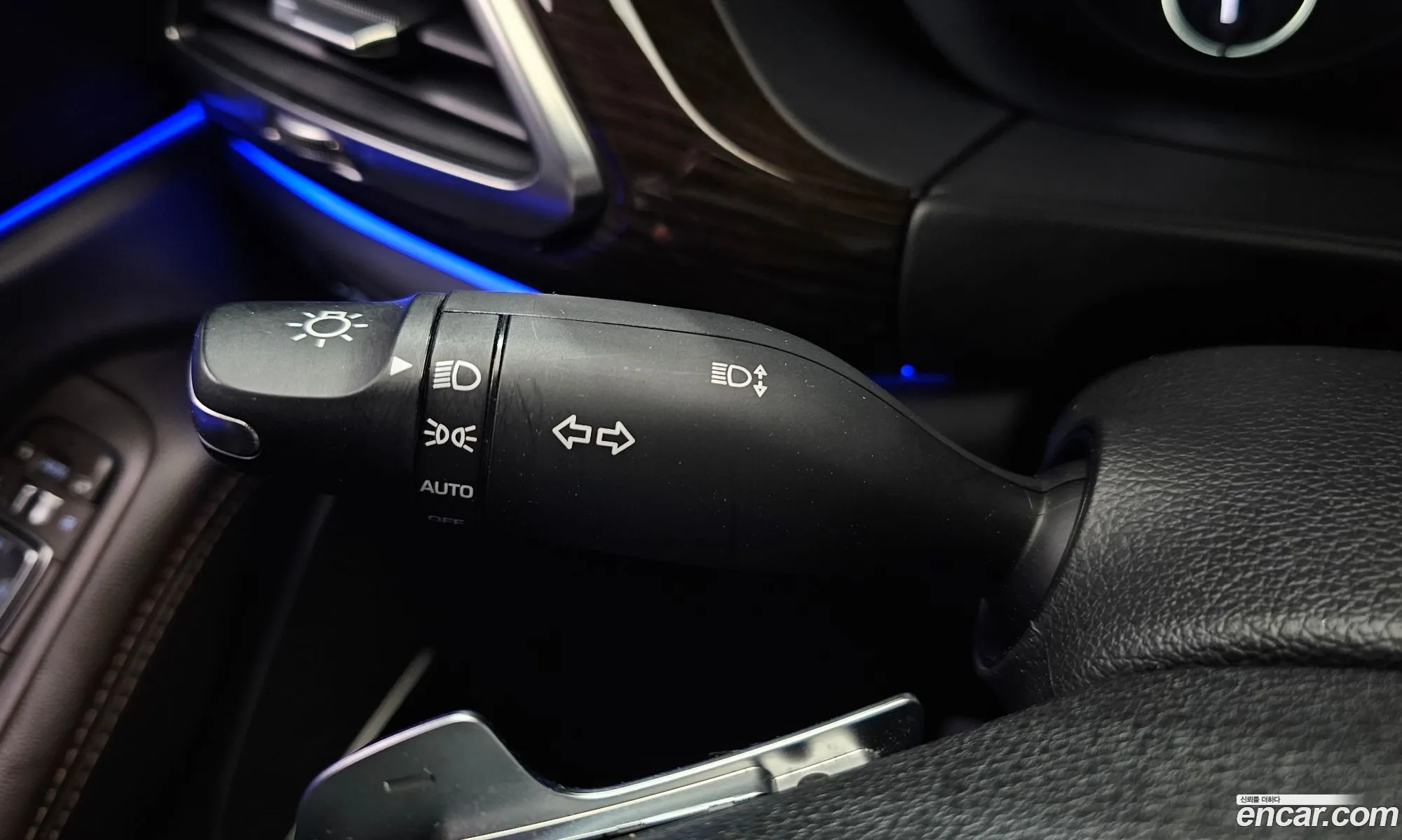Genesis EQ900 2017 — 20