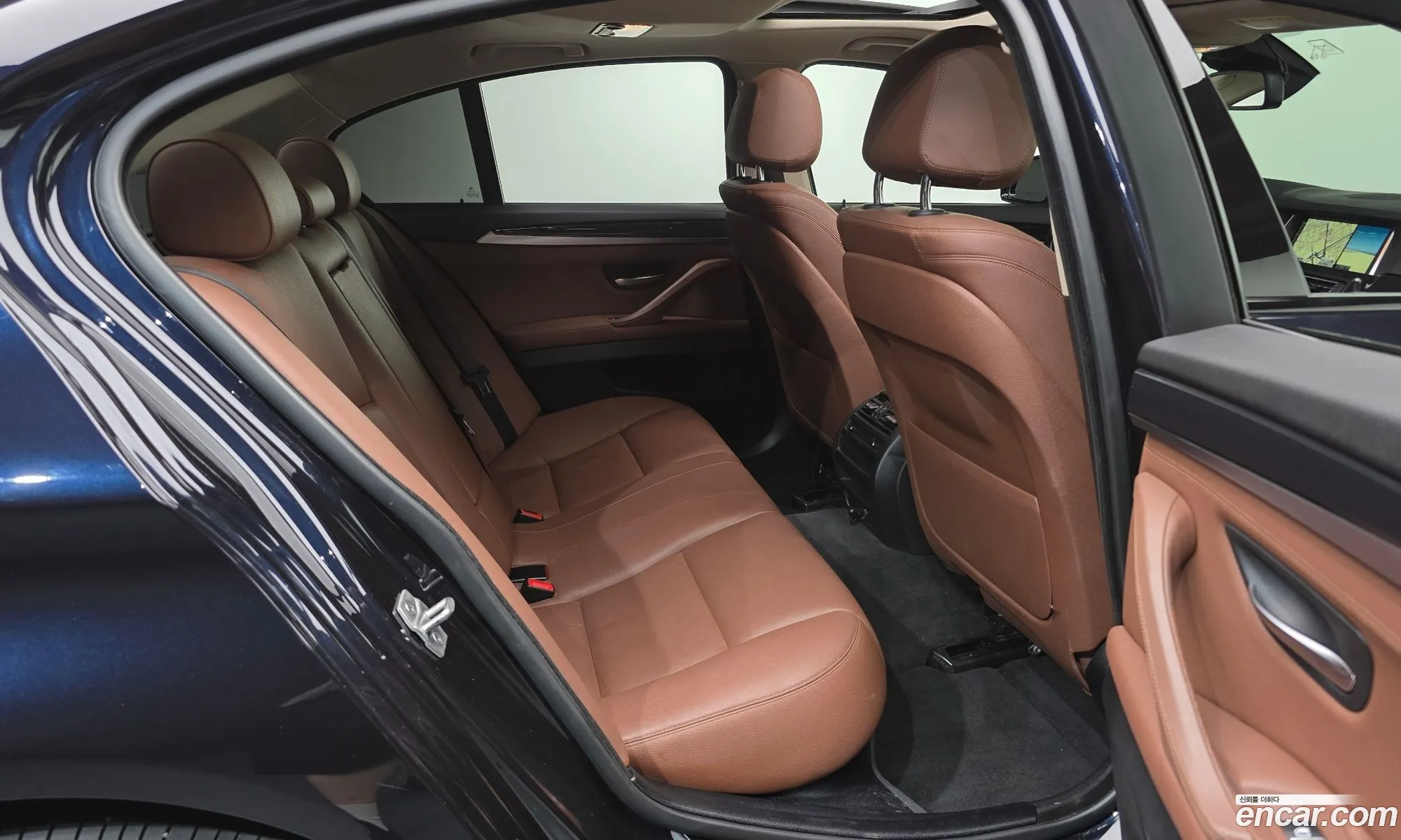 BMW 5 Series 2016 WBA5E7106GG566967 — 18