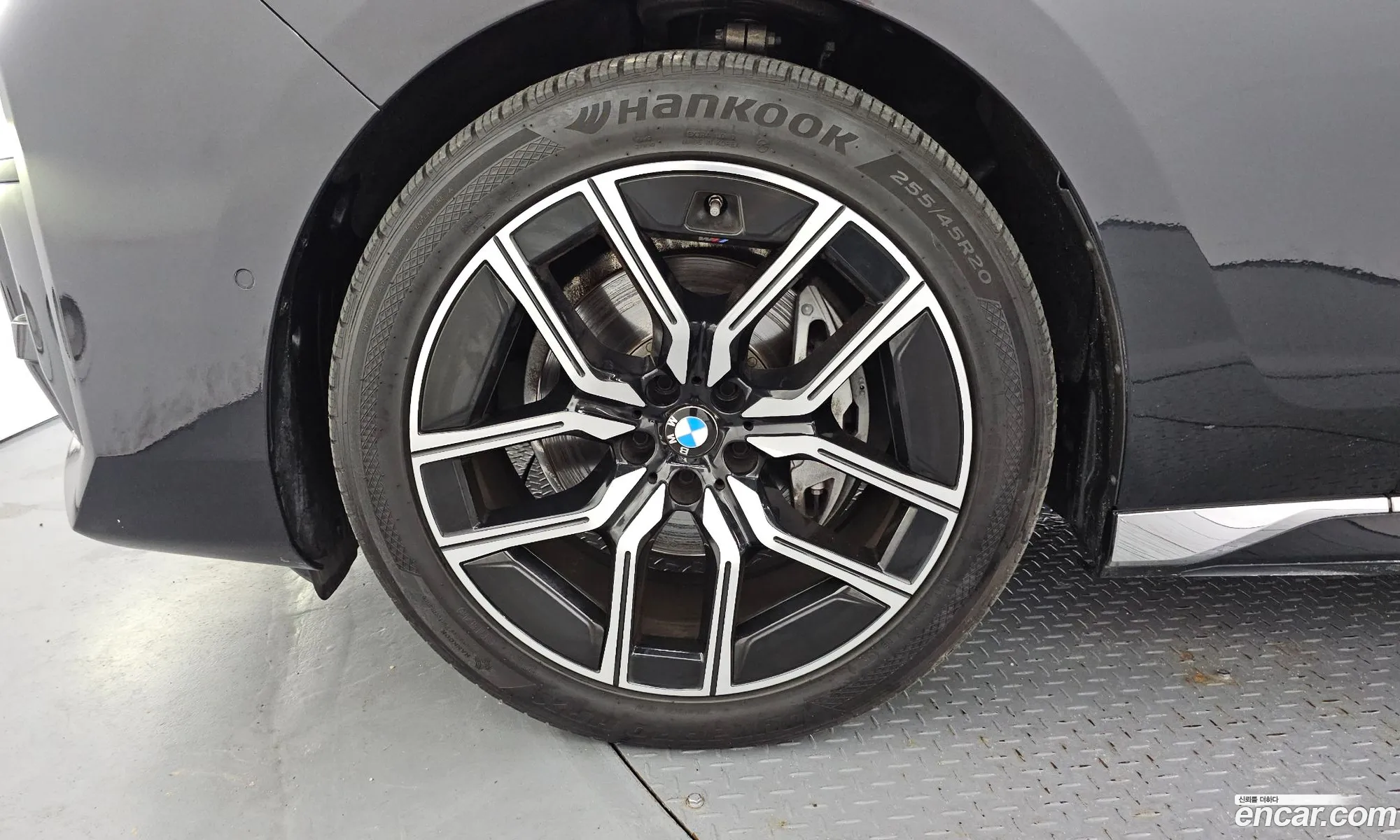 BMW 7 Series 2024 WBA21EJ05RCS48254 — 19