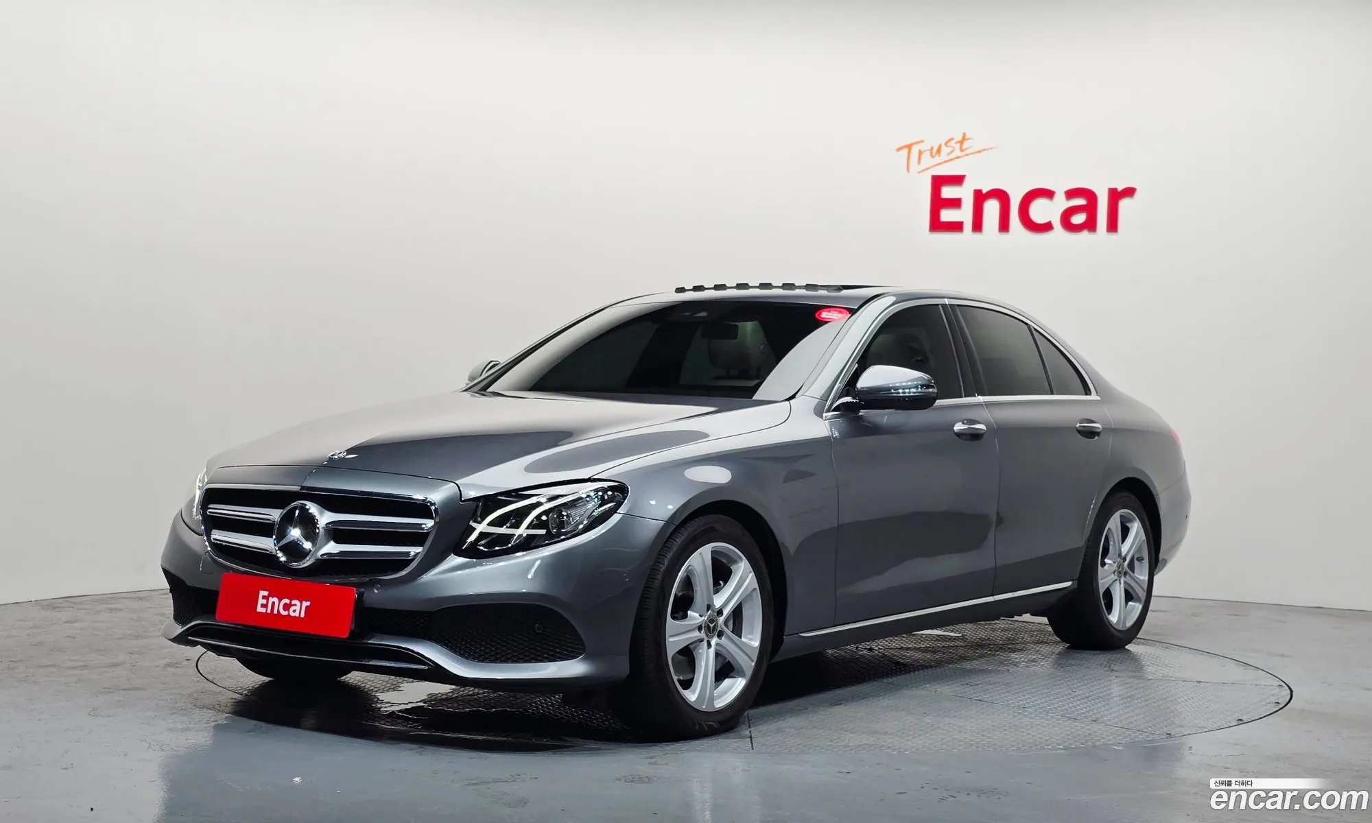 Mercedes-Benz E-Class W213 2018 WDDZF4CB0JA401446 — 29