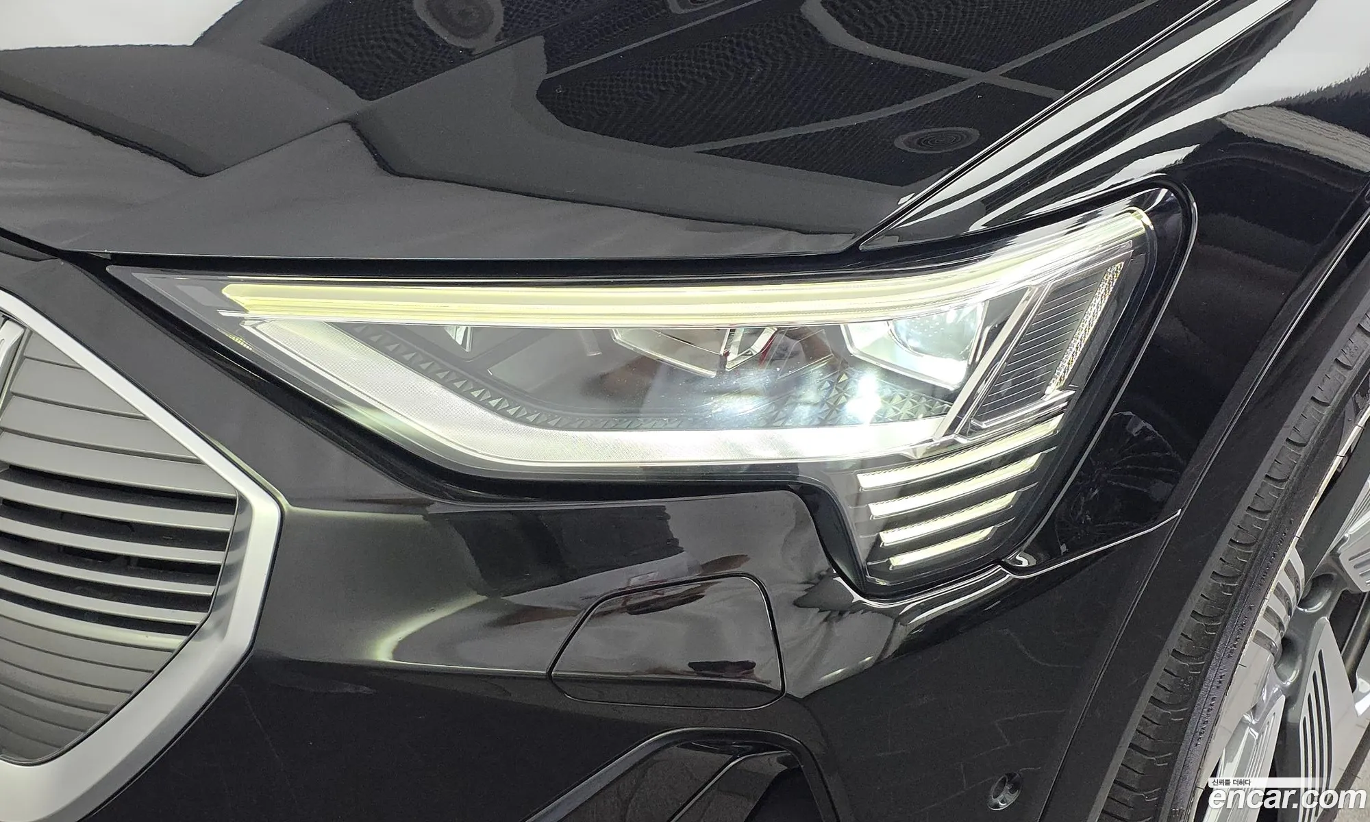 Audi e-tron 2021 WAUZZZGE7MB041753 — 9
