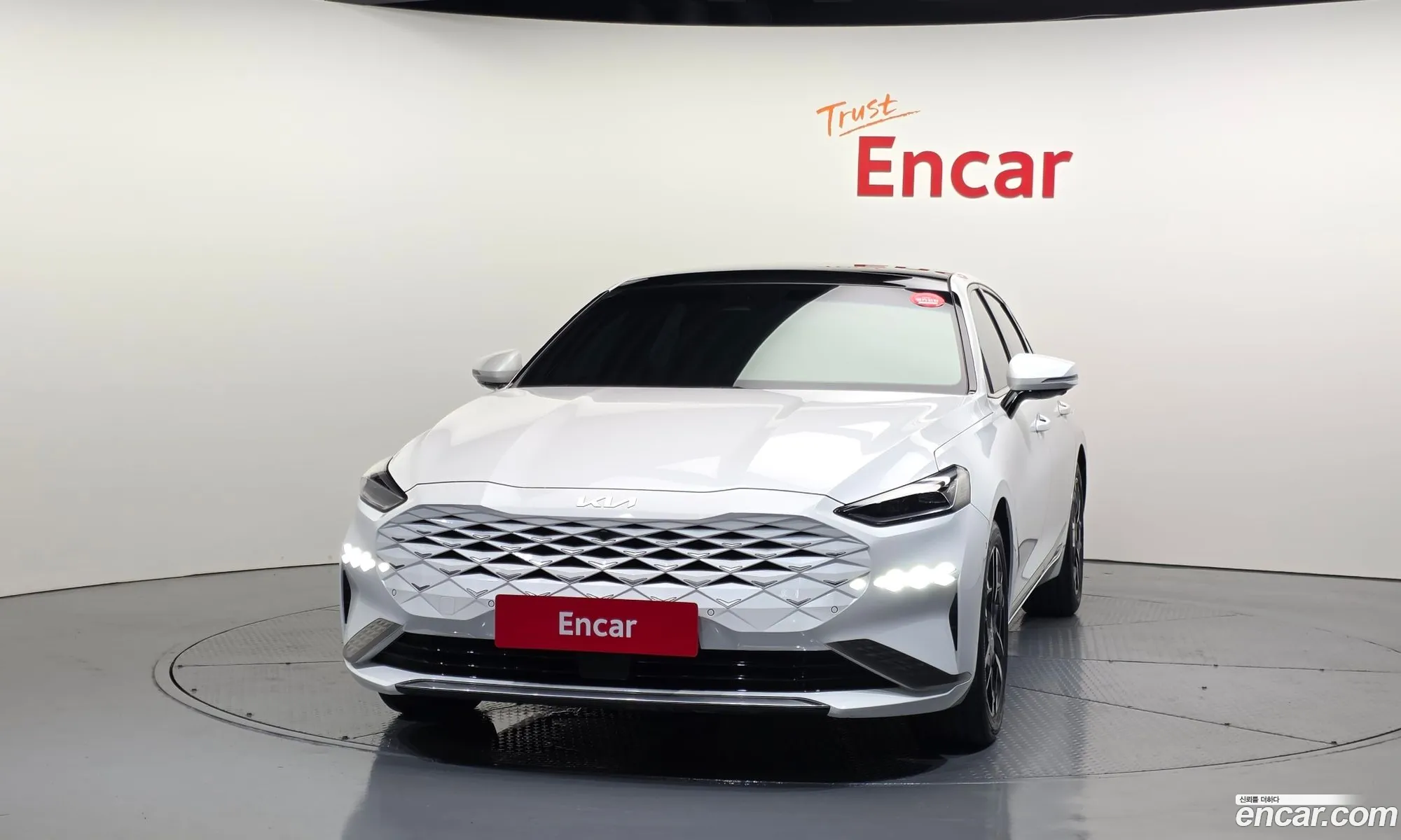 Kia K8 Hybrid 2023 — 16