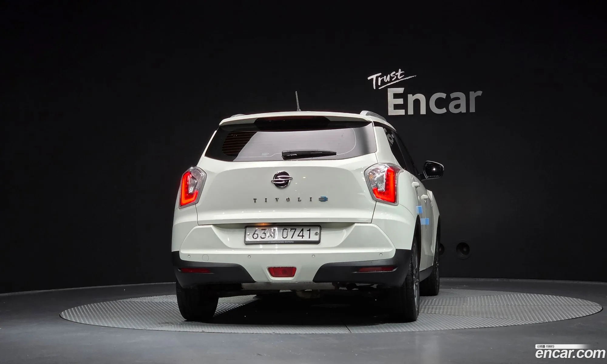 KG Mobility (SsangYong) Tivoli 2016 — 15