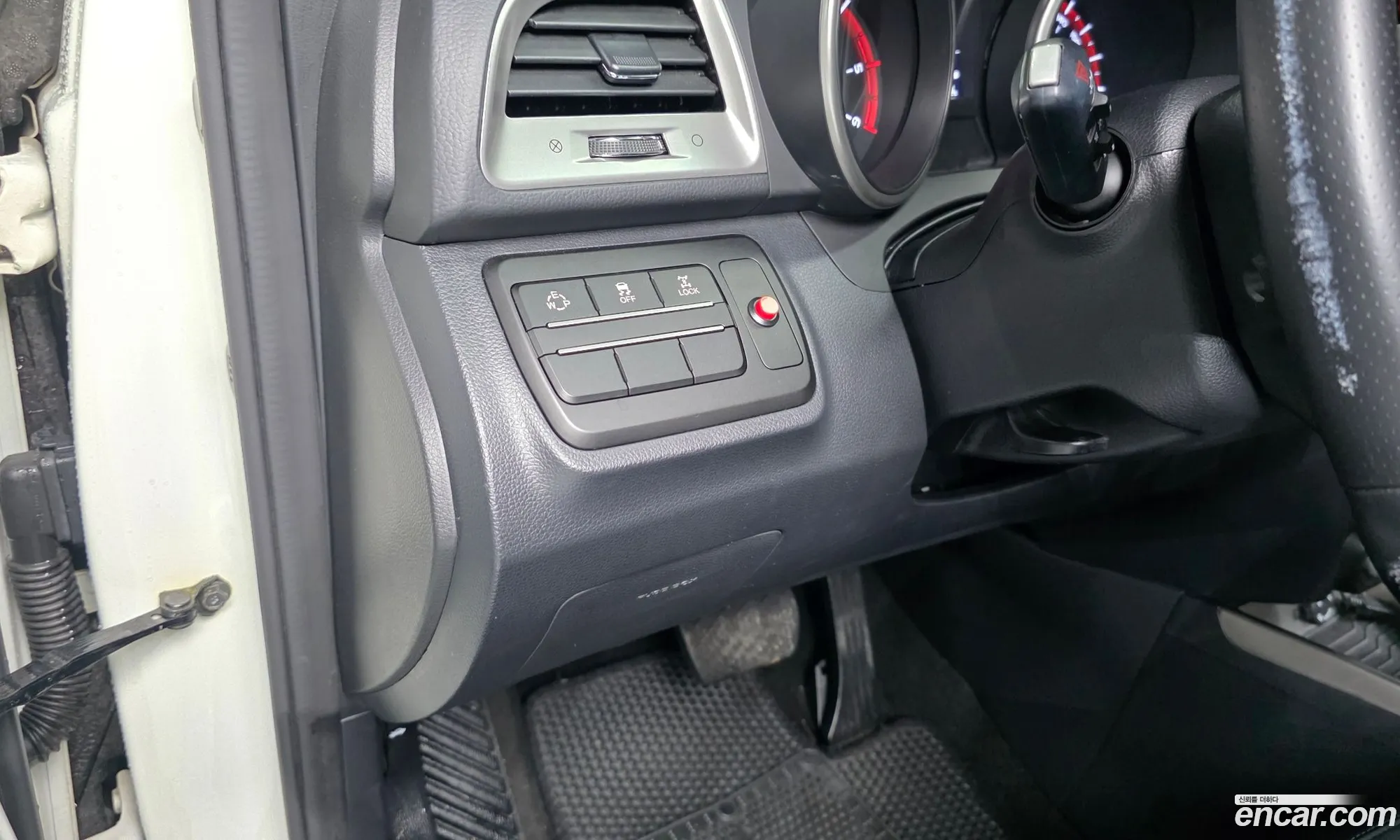 KG Mobility (SsangYong) Tivoli 2016 — 13