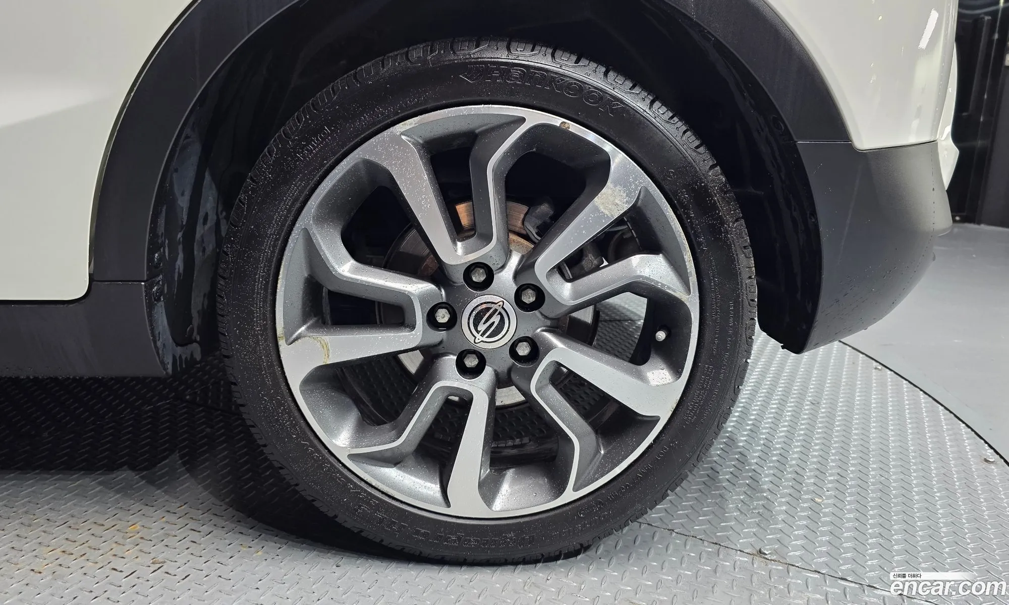 KG Mobility (SsangYong) Tivoli 2016 — 18