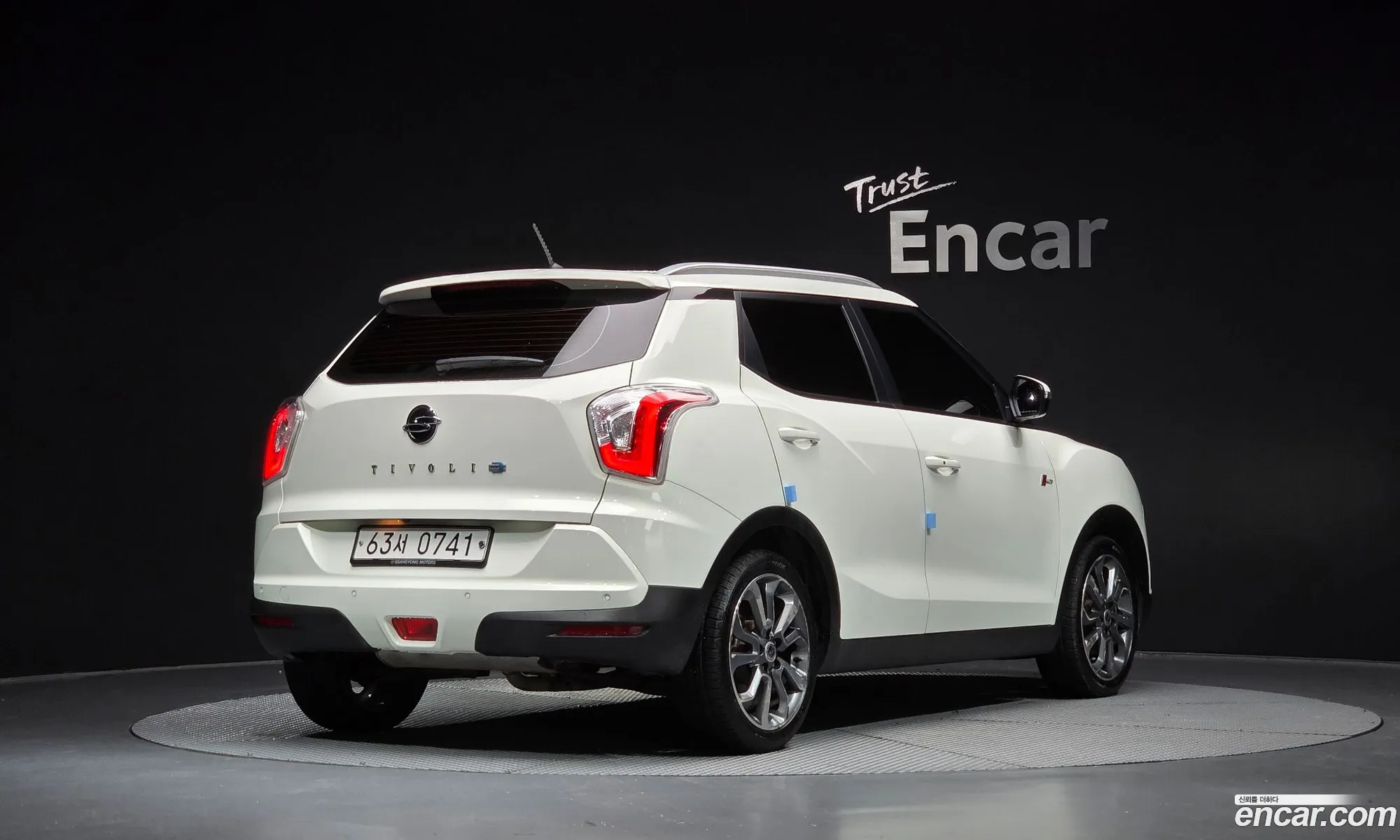 KG Mobility (SsangYong) Tivoli 2016 — 24