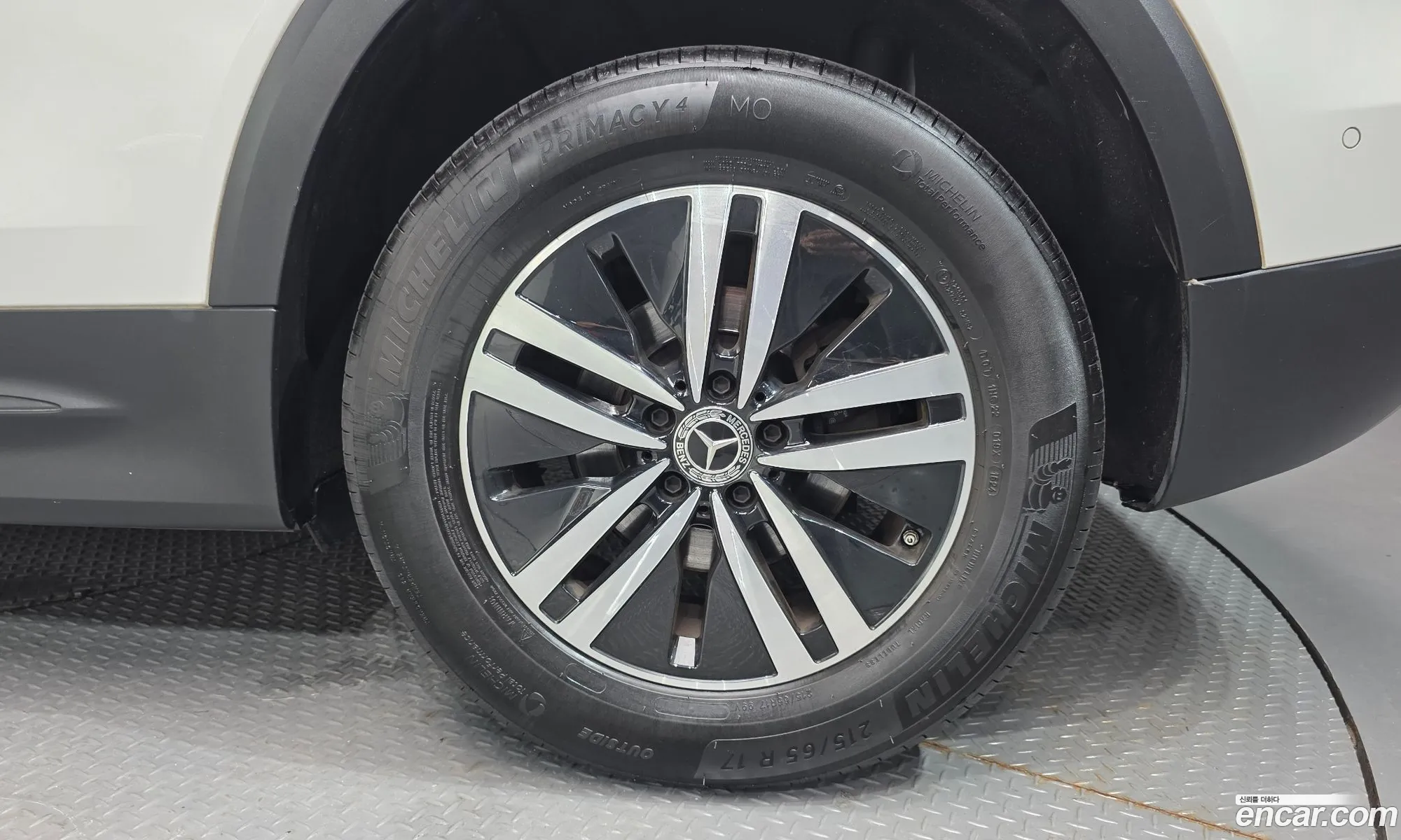 Mercedes-Benz GLB-Class X247 2021 — 19