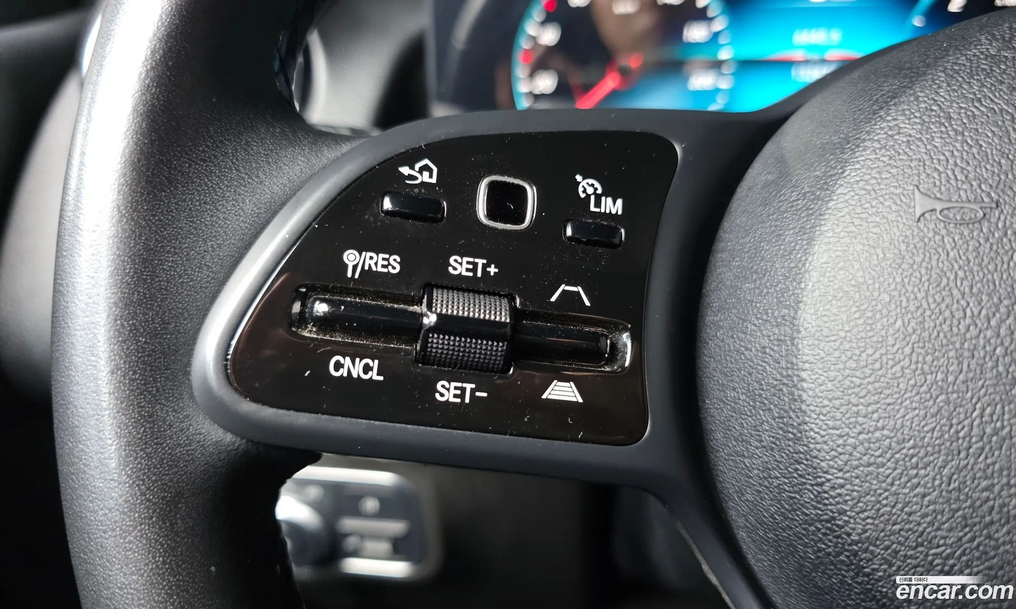 Mercedes-Benz GLB-Class X247 2021 — 14