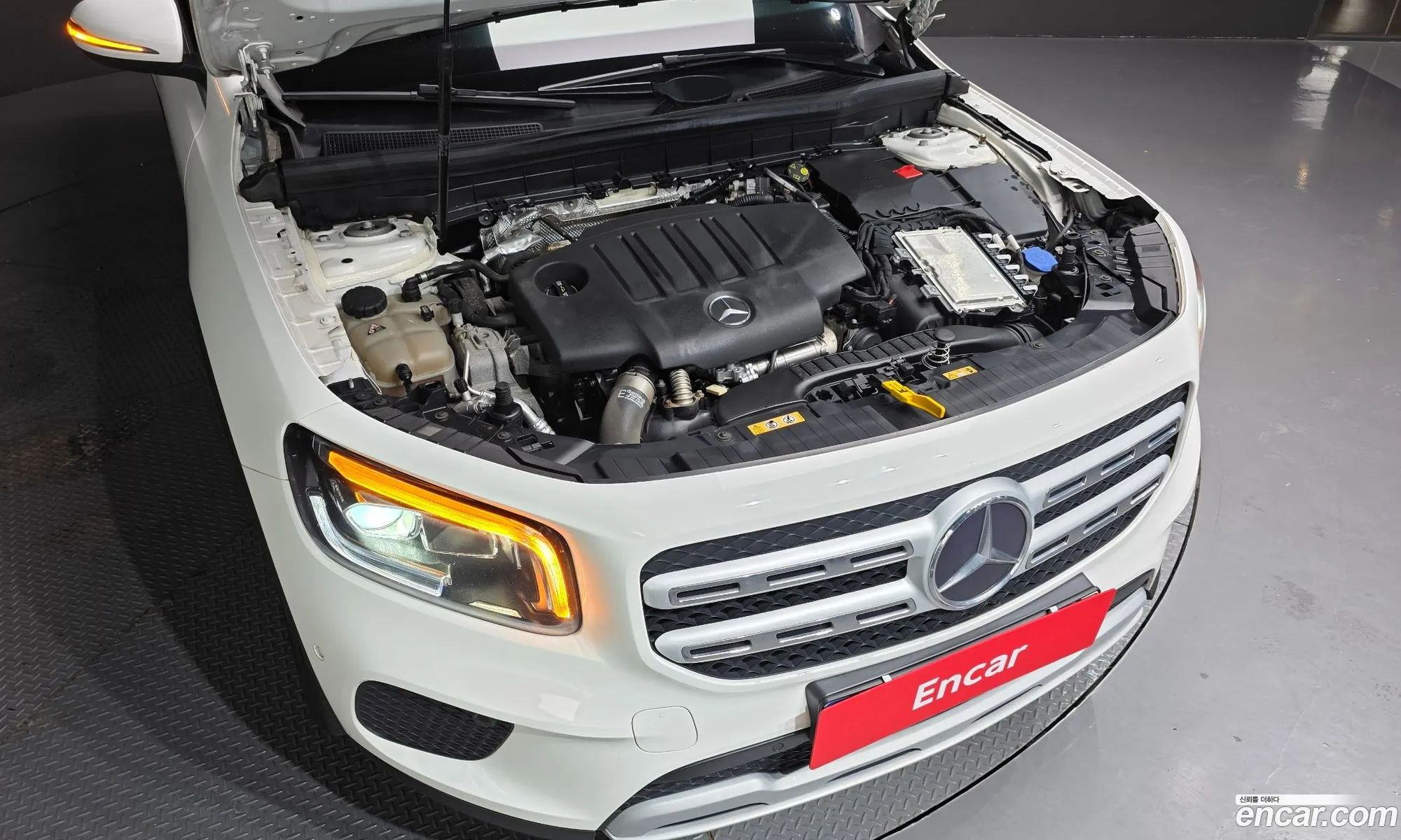 Mercedes-Benz GLB-Class X247 2021 — 28