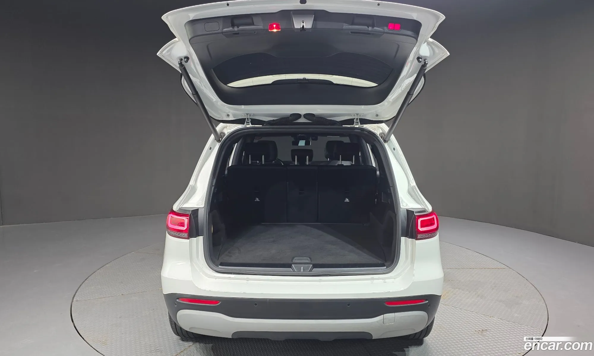 Mercedes-Benz GLB-Class X247 2021 — 5