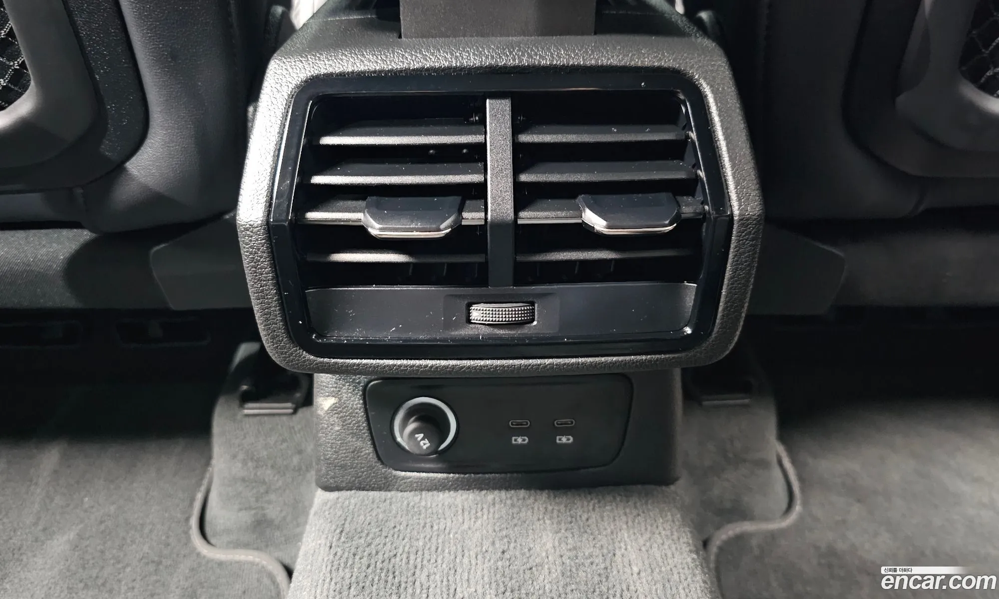 Audi Q3 2025 WAUZZZF38S1056250 — 12