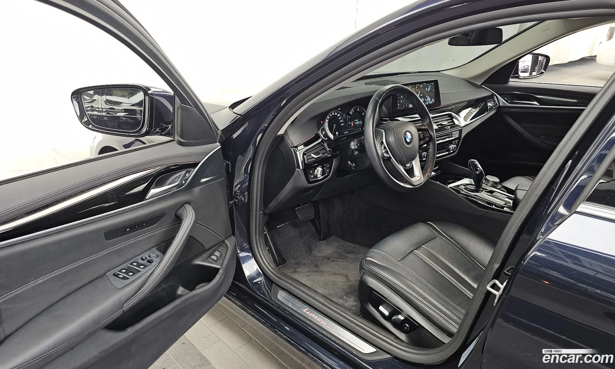 BMW 5 Series 2018 WBAJC3106JD031871 — 27