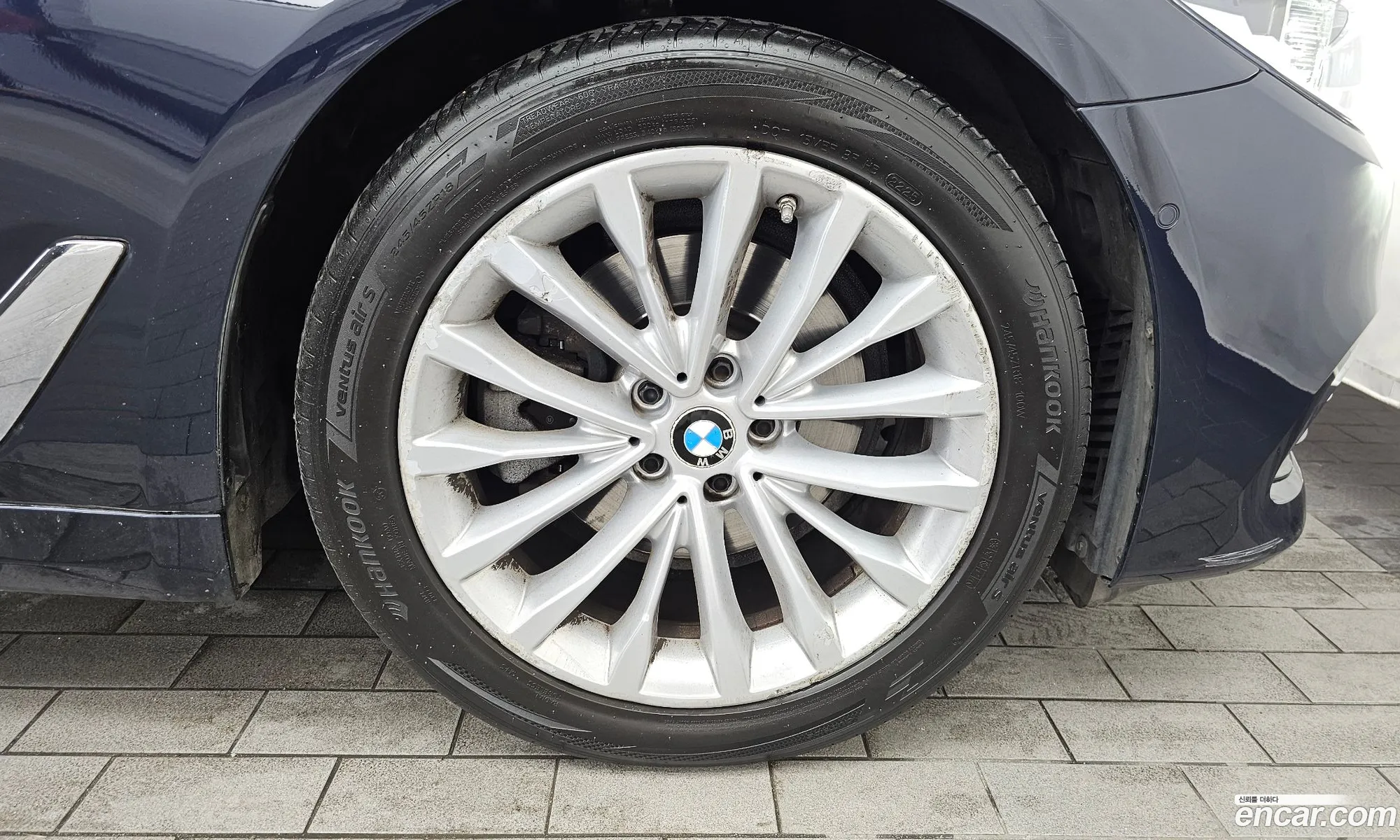 BMW 5 Series 2018 WBAJC3106JD031871 — 28