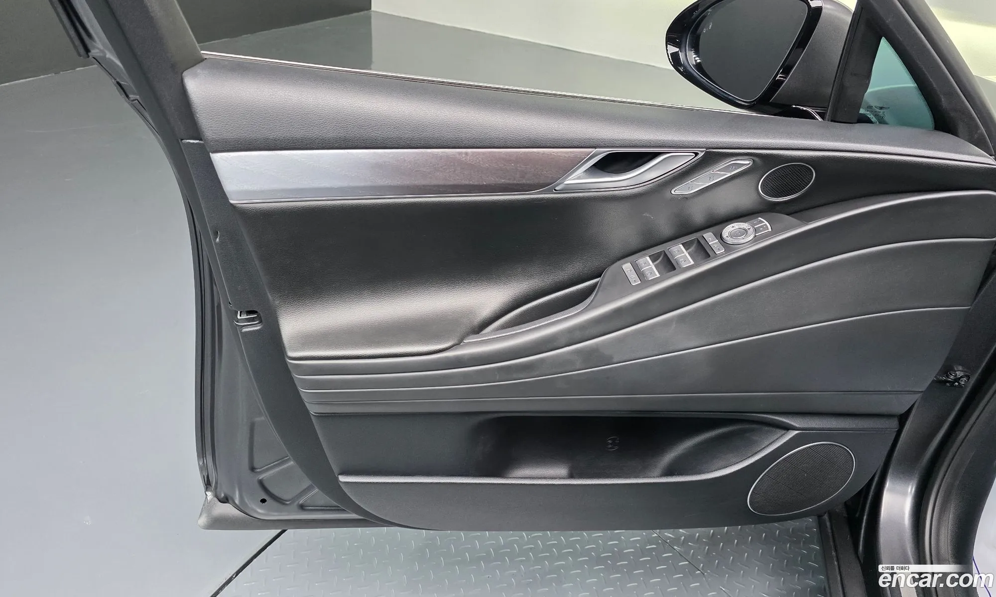 Genesis G80 2021 — 12
