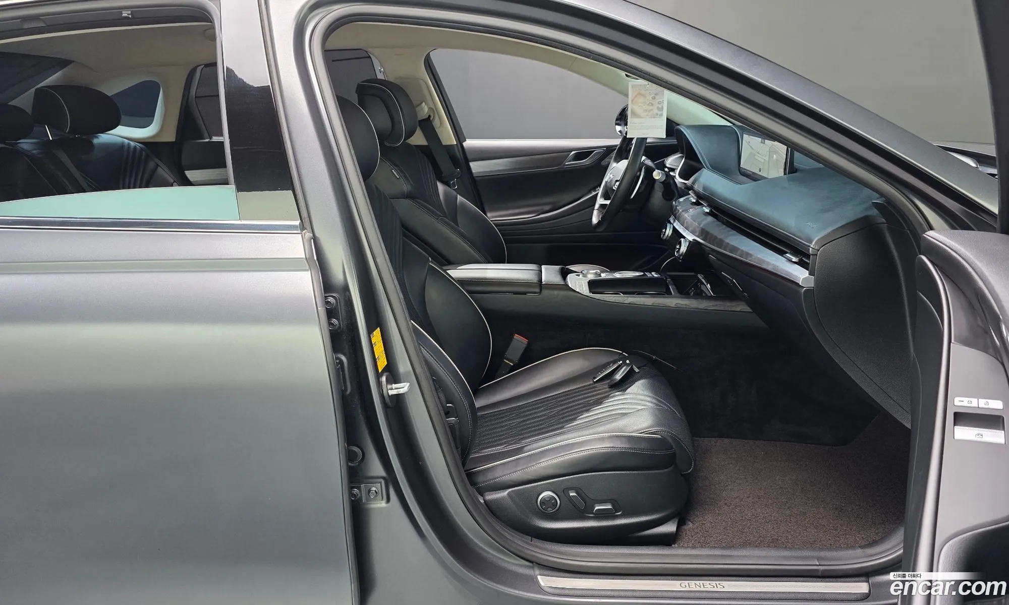 Genesis G80 2021 — 2