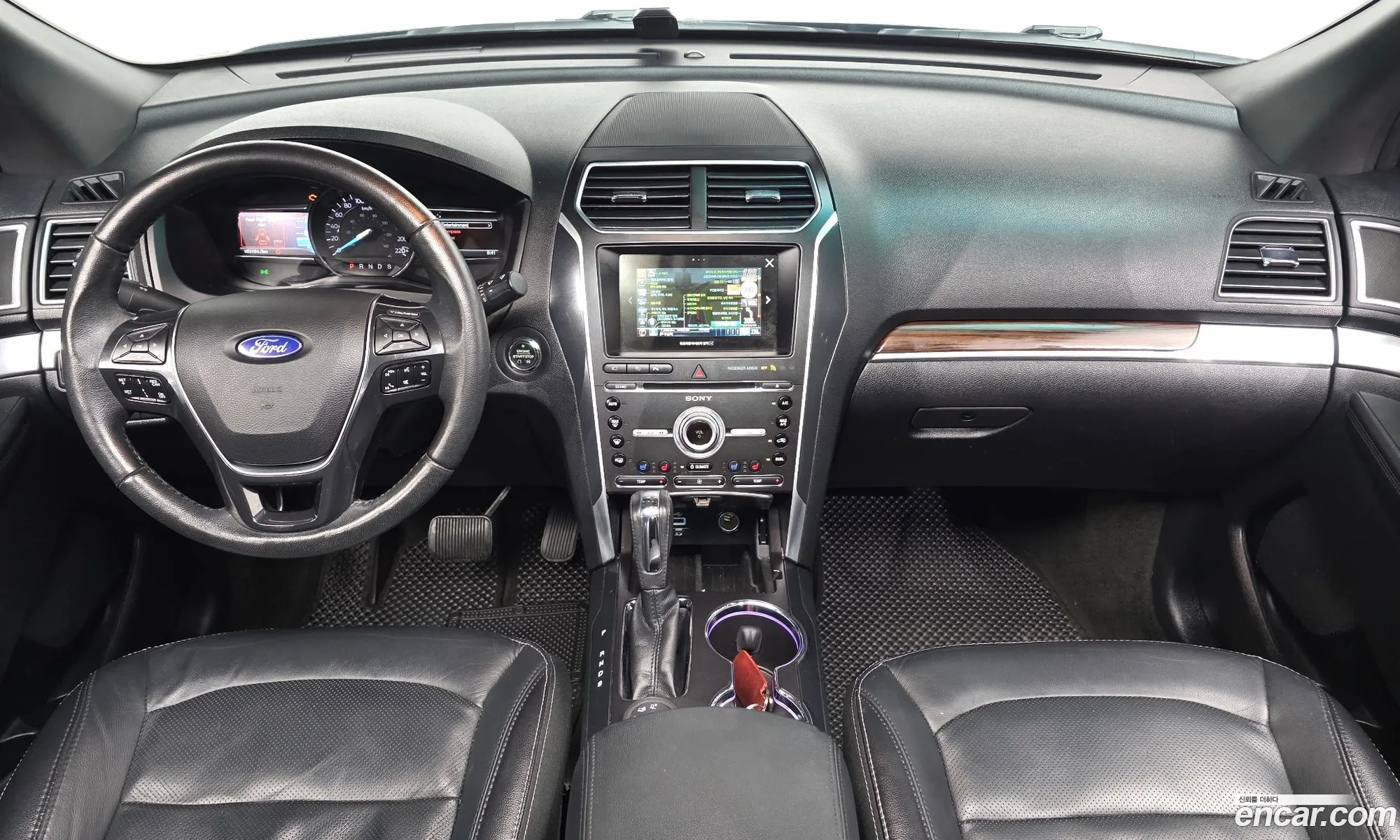 Ford Explorer 2016 1FM5K8FH5GGC18427 — 4