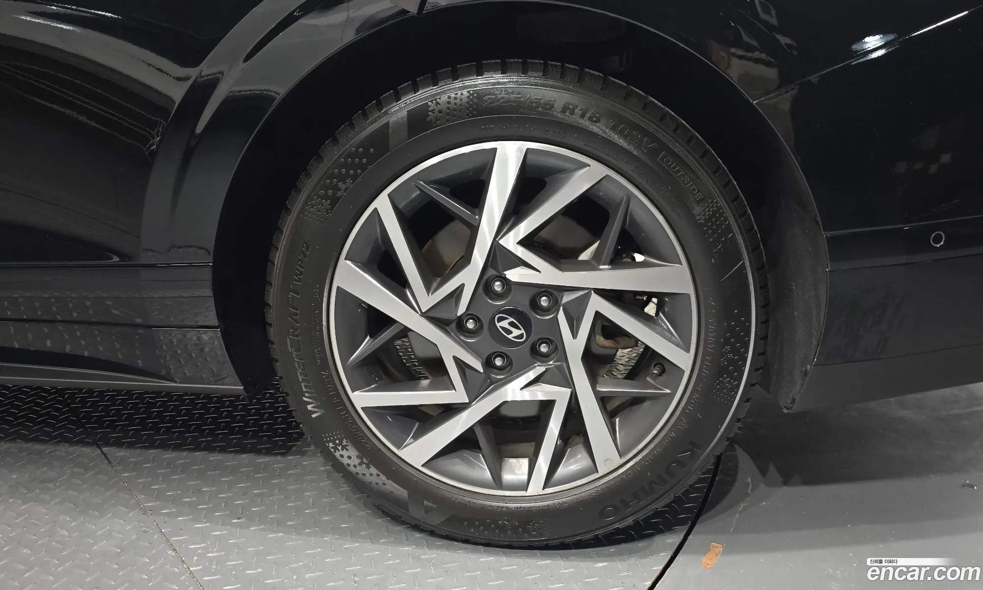 Hyundai Grandeur 2023 — 28