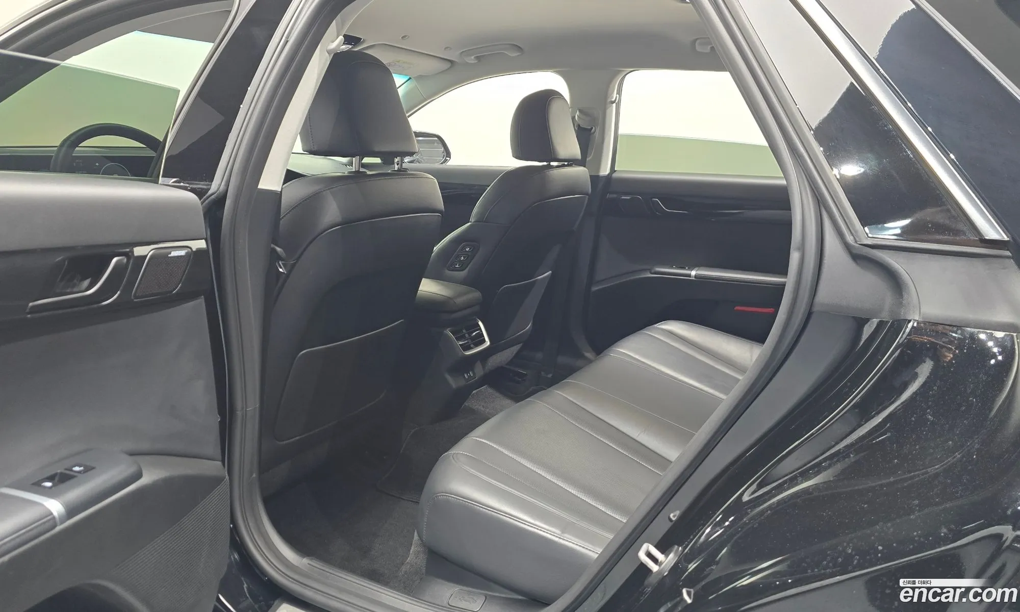 Hyundai Grandeur 2023 — 23
