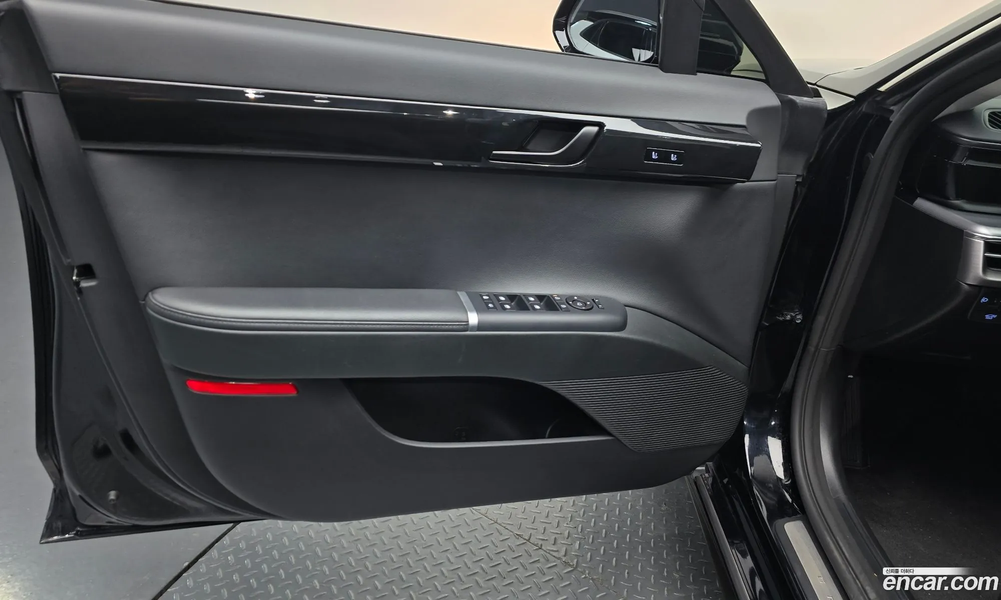 Hyundai Grandeur 2023 — 4