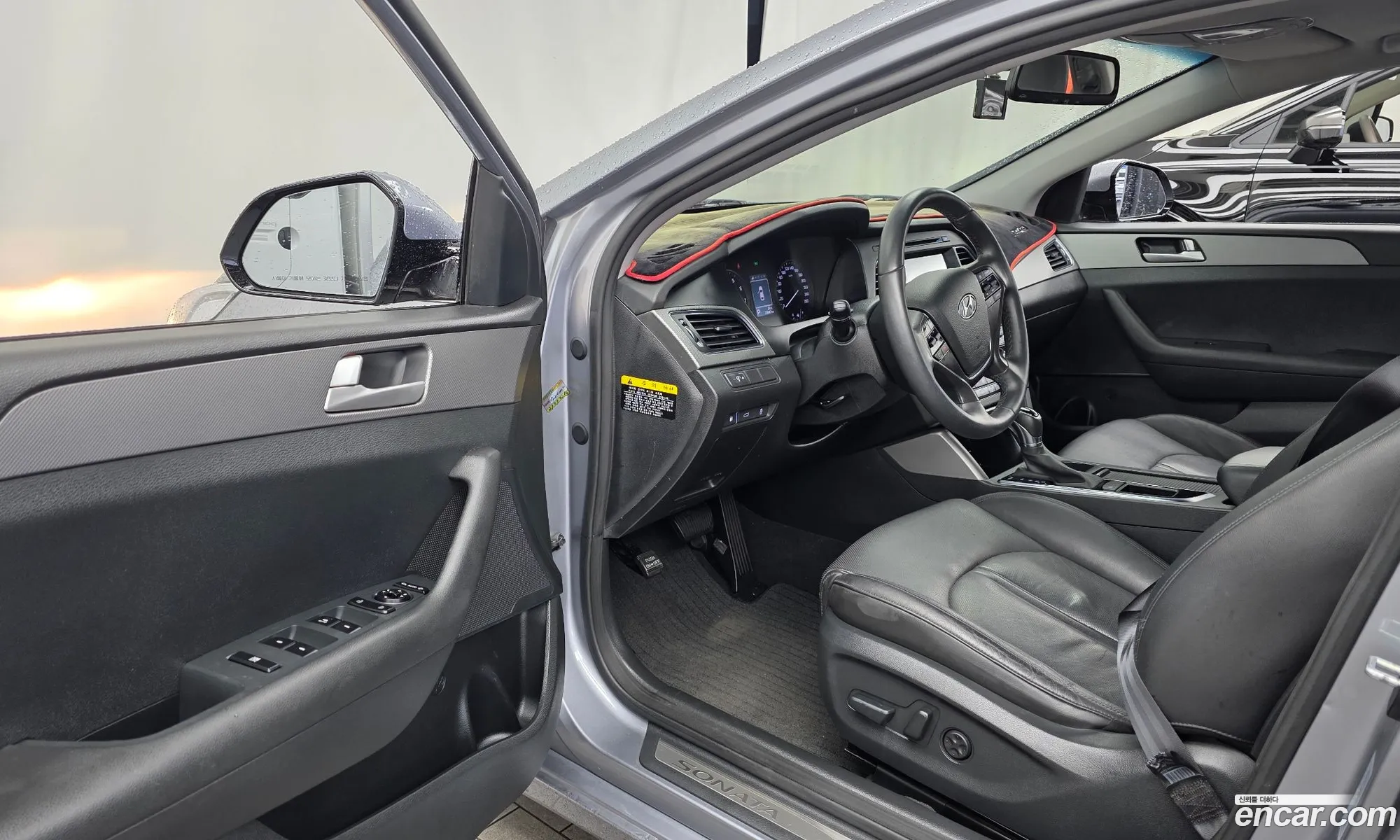 Hyundai LF Sonata 2014 — 18