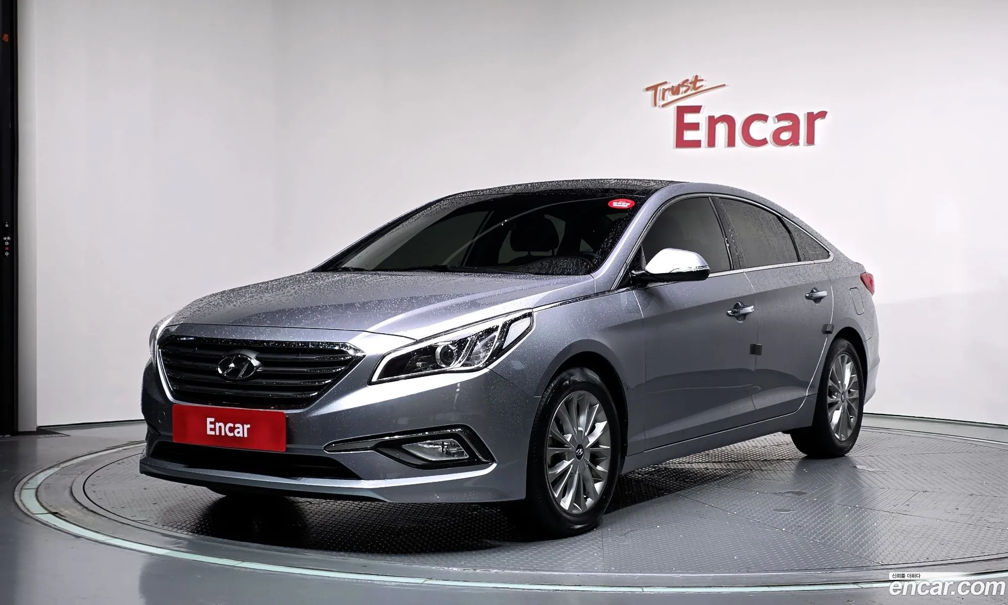 Hyundai LF Sonata 2014 — 27