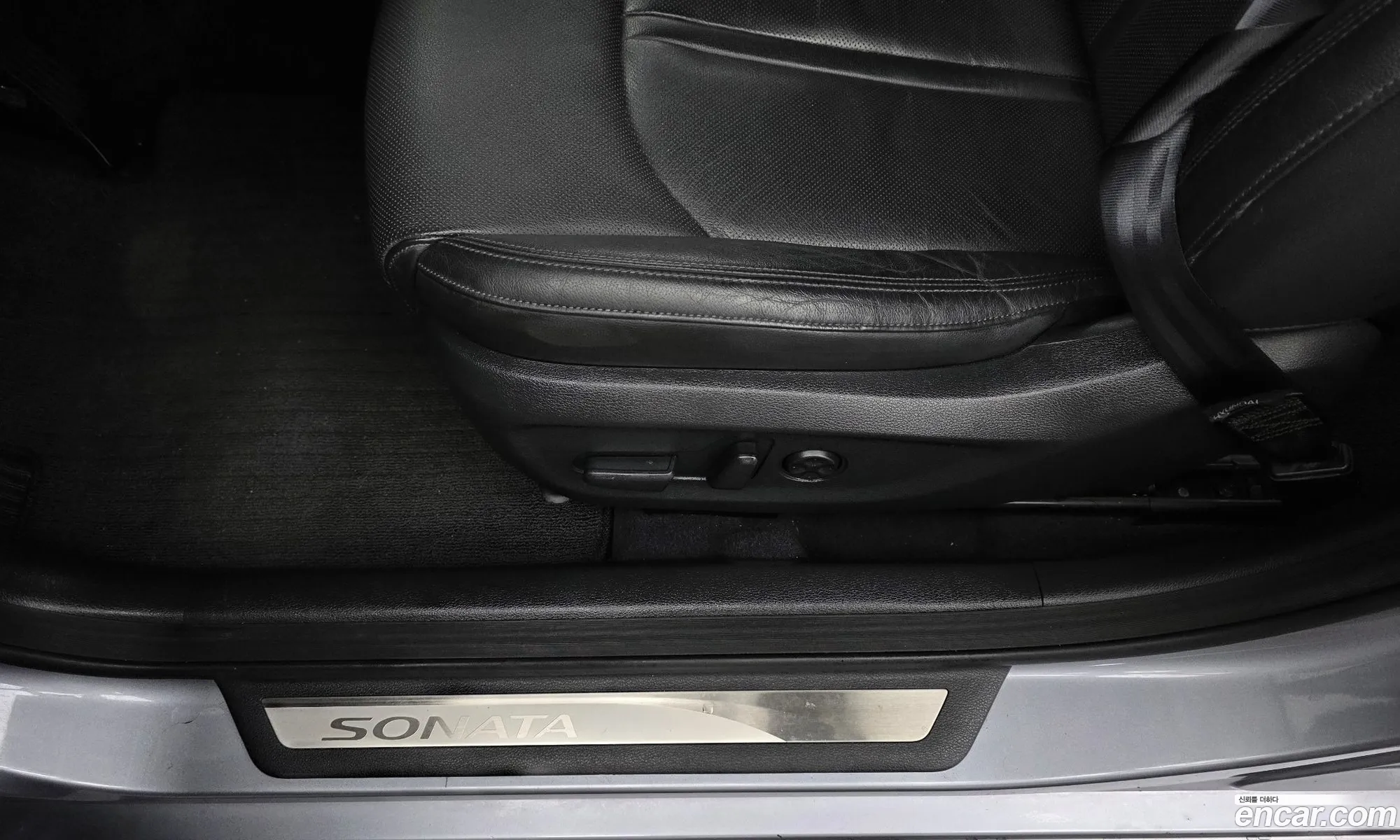 Hyundai LF Sonata 2014 — 15