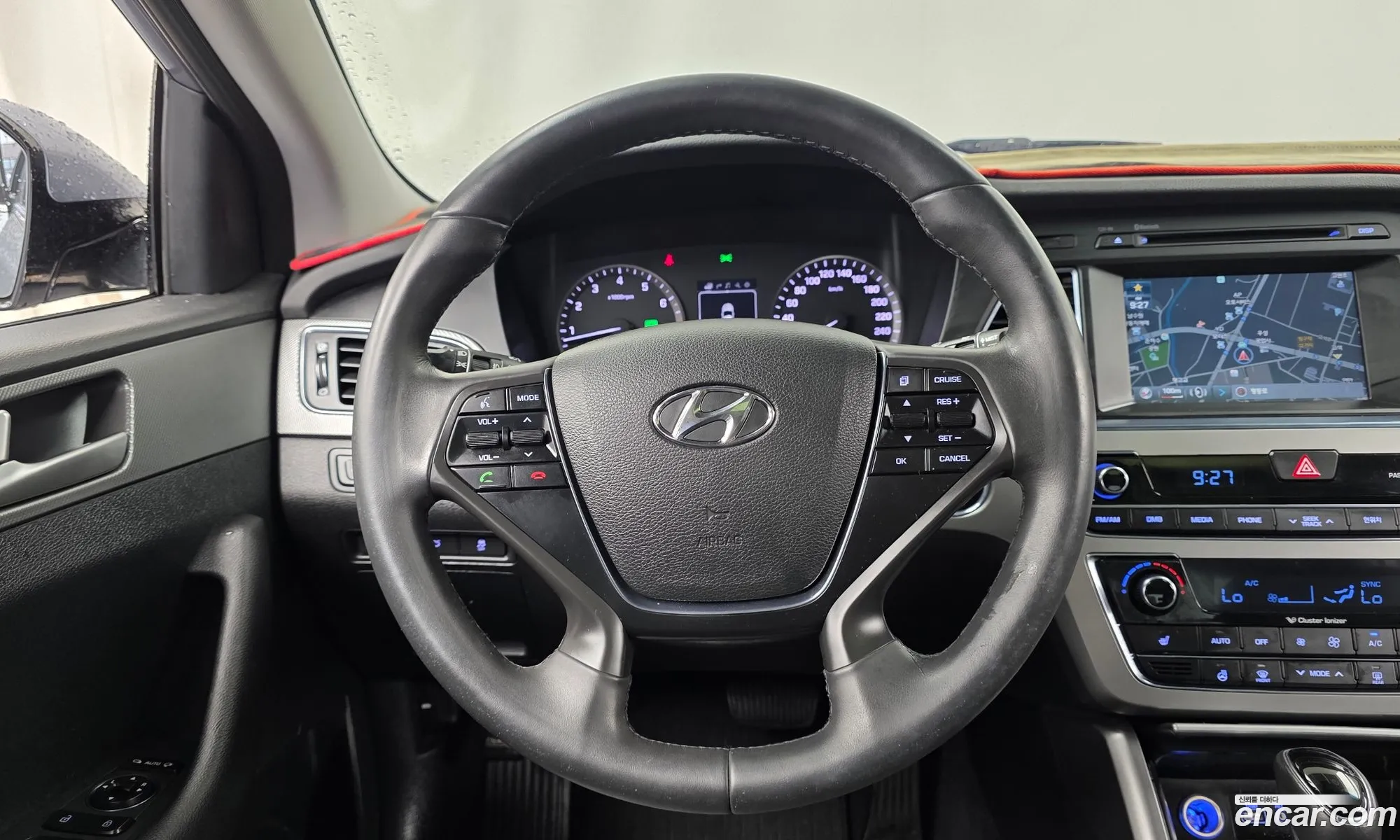 Hyundai LF Sonata 2014 — 29
