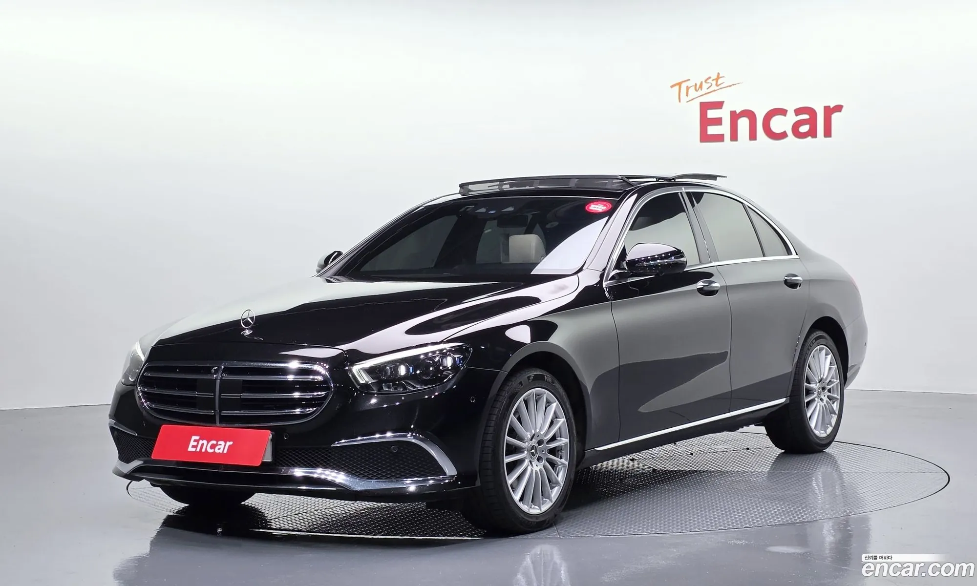 Mercedes-Benz E-Class W213 2022 — 14