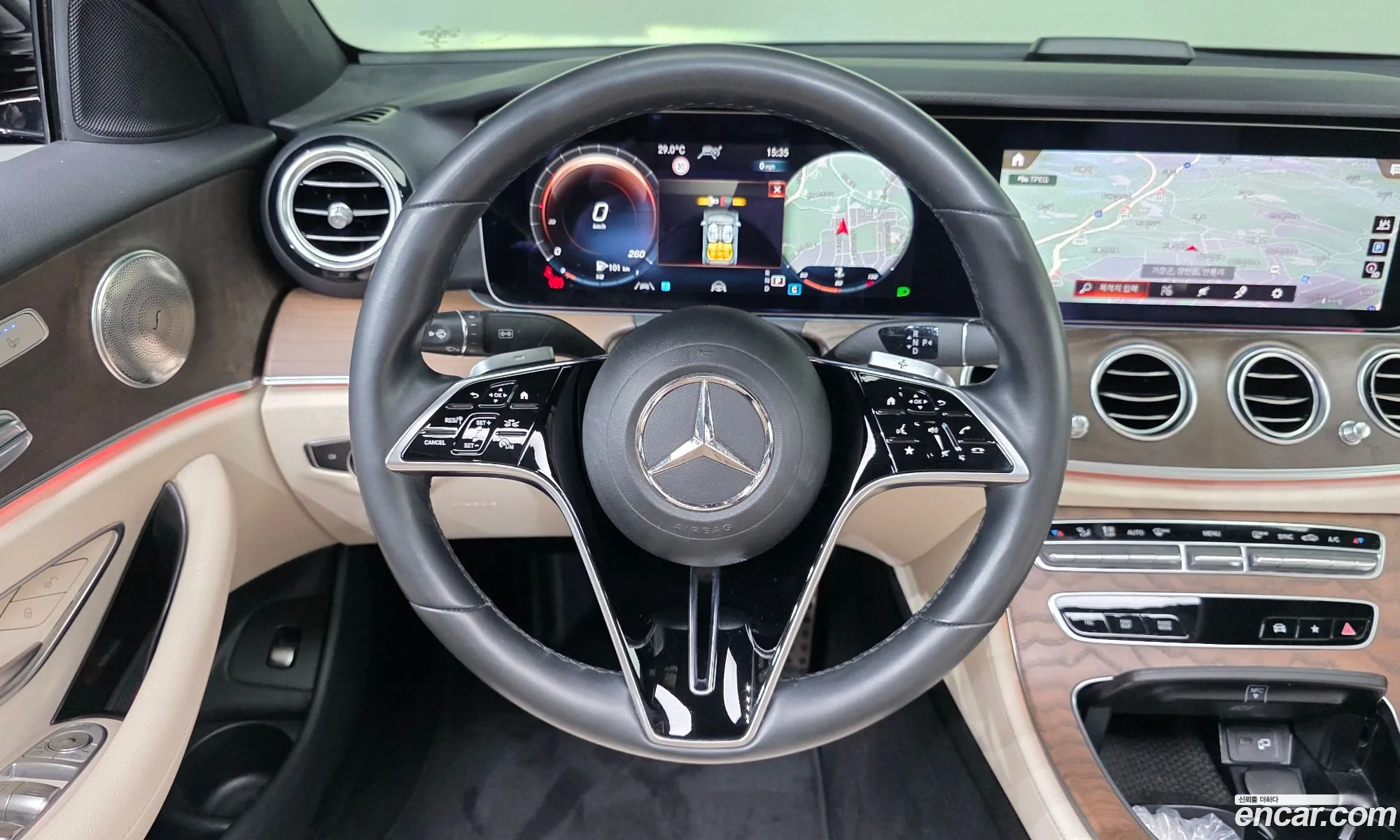 Mercedes-Benz E-Class W213 2022 — 11