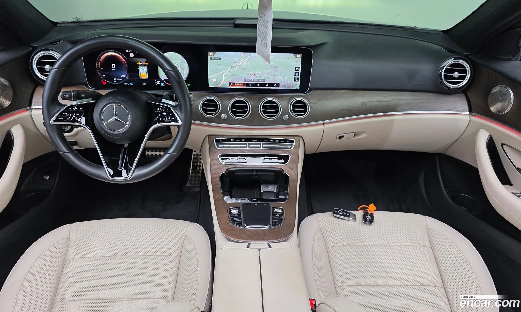 Mercedes-Benz E-Class W213 2022 — 25