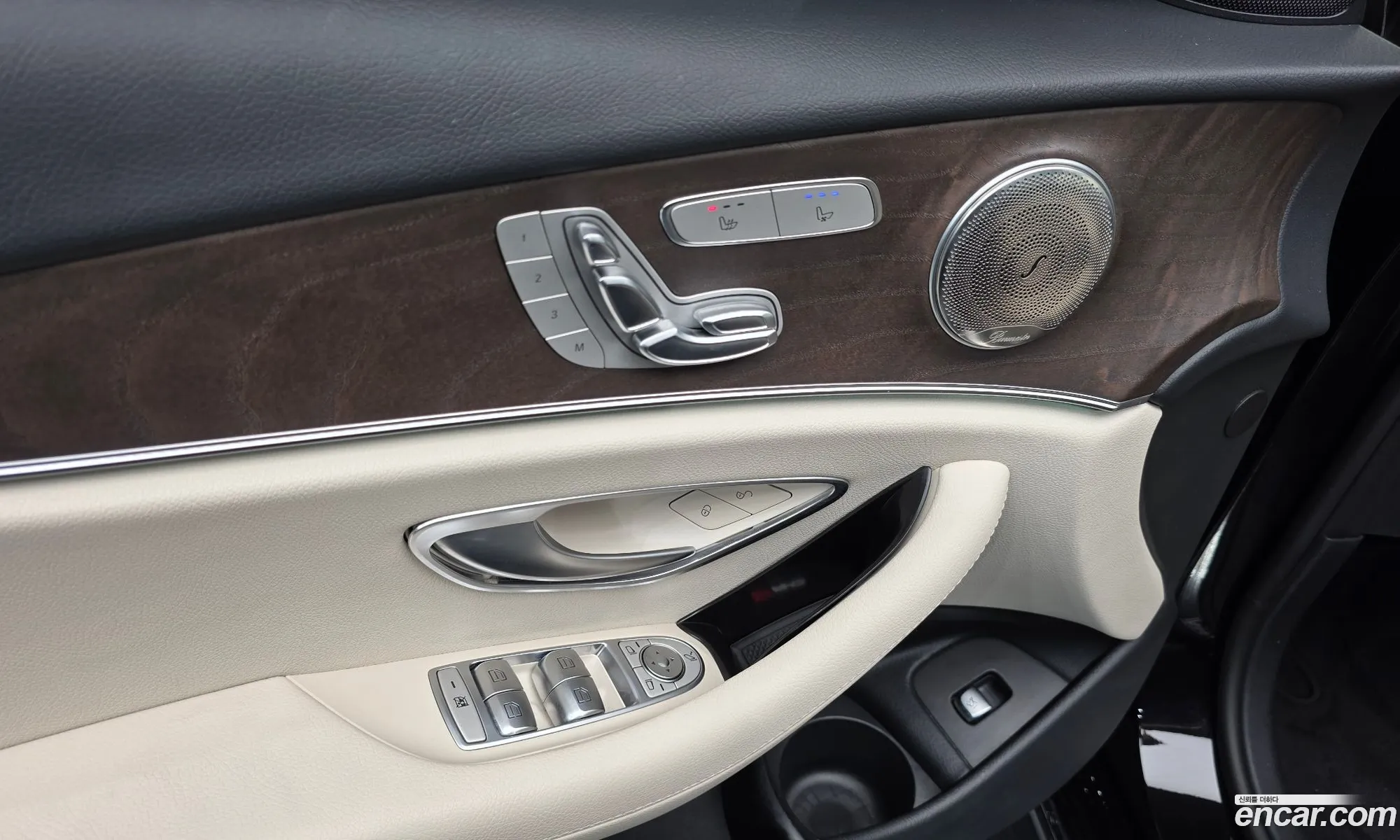 Mercedes-Benz E-Class W213 2022 — 26