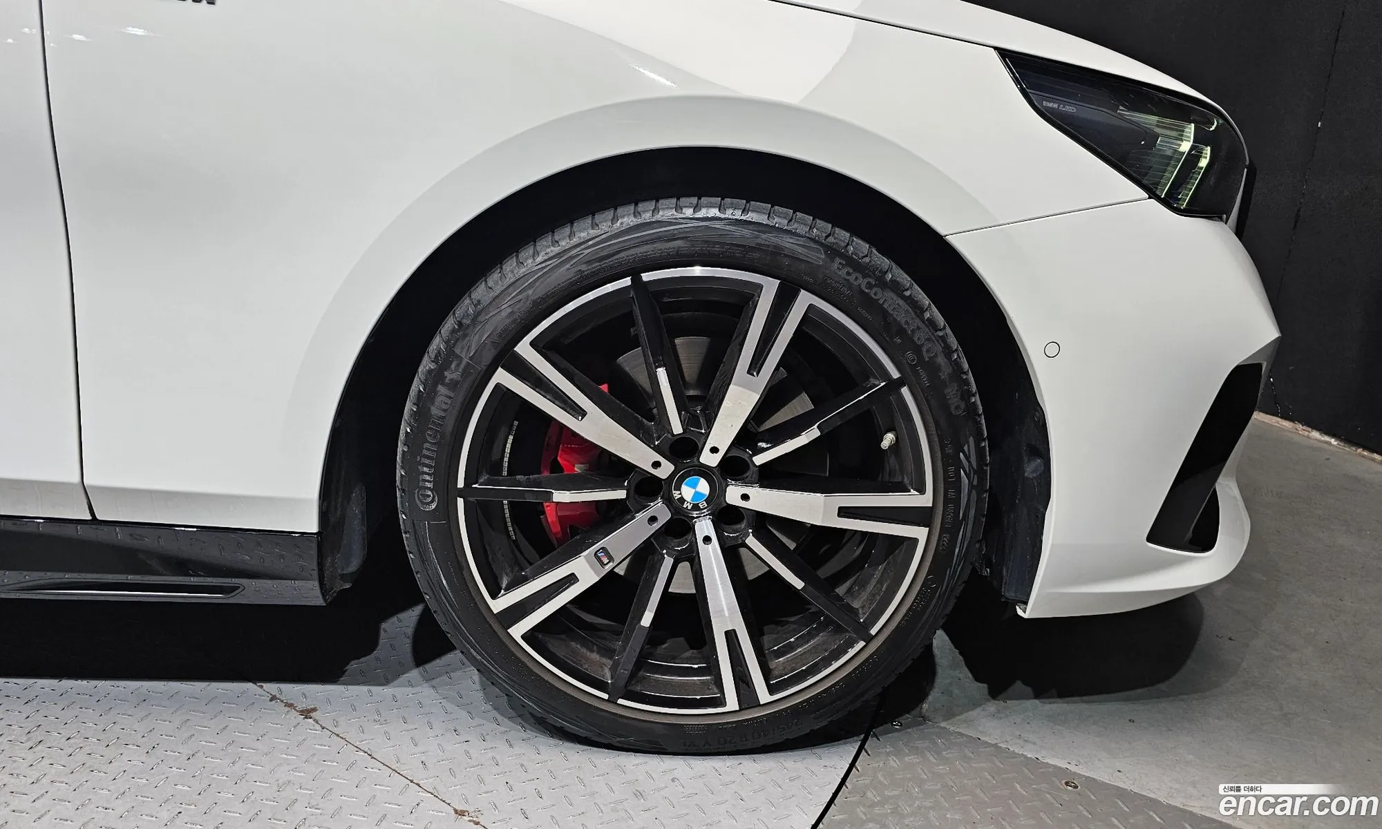 BMW 5 Series 2024 — 9