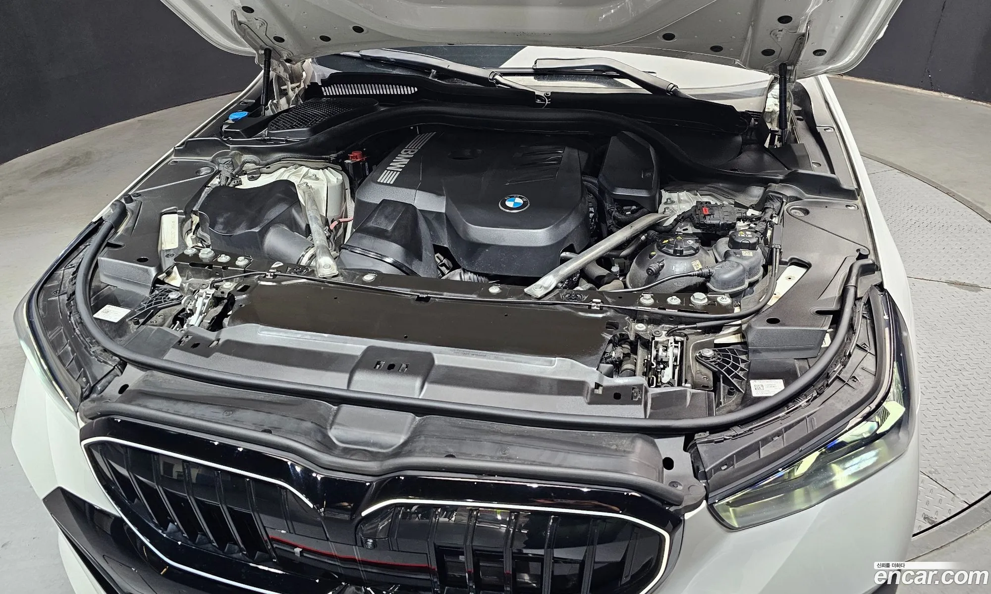 BMW 5 Series 2024 — 5