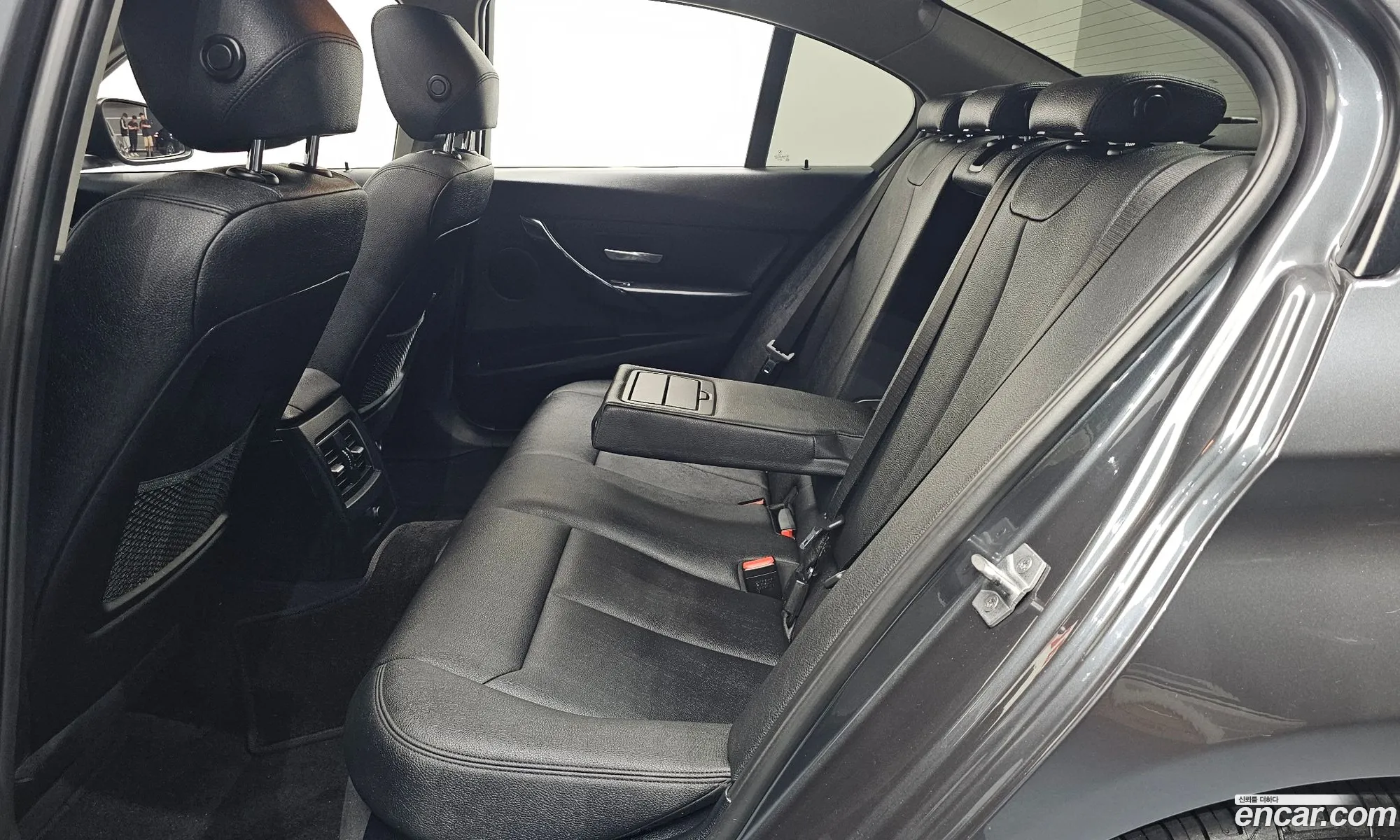 BMW 3 Series 2017 WBA8C5109HA073134 — 3