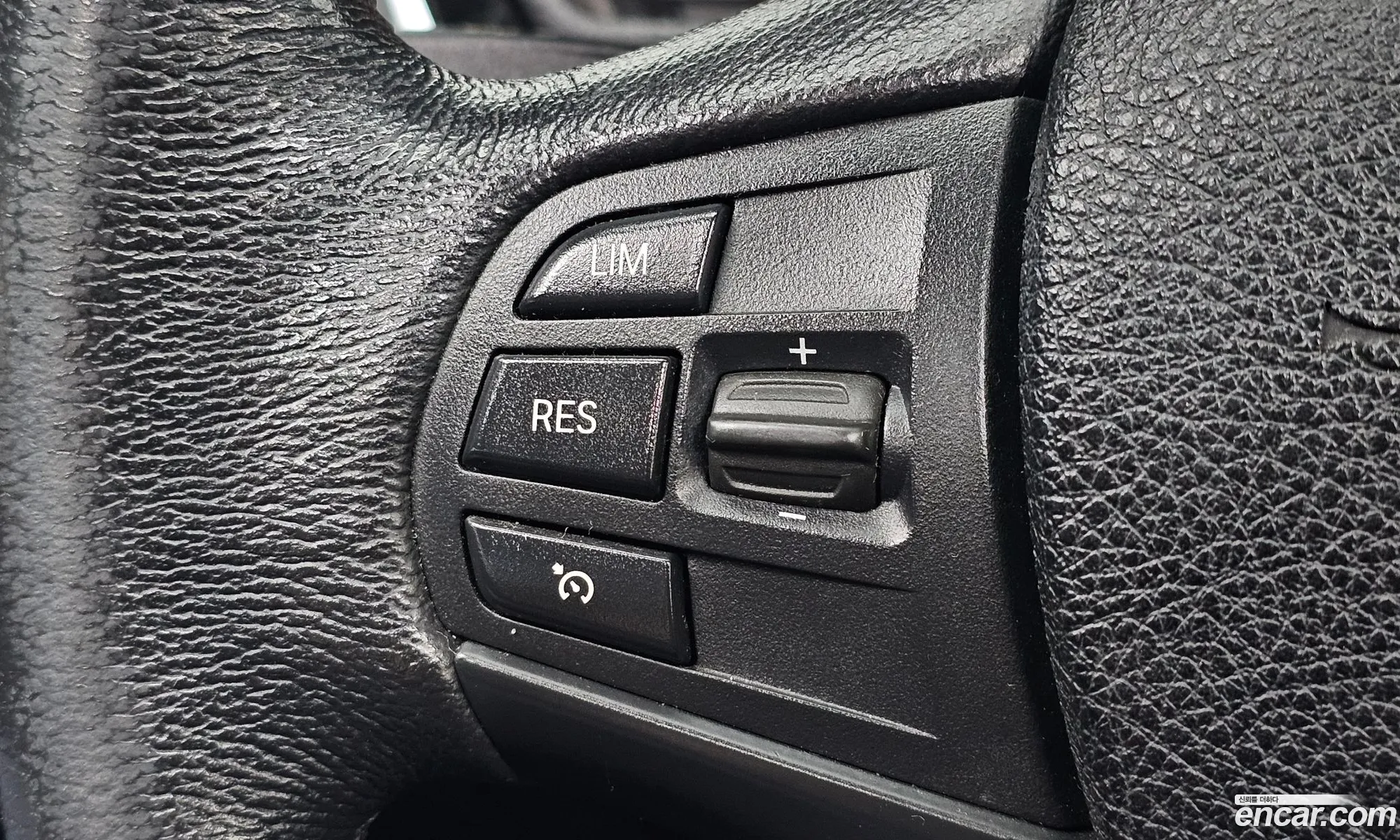 BMW 3 Series 2017 WBA8C5109HA073134 — 32