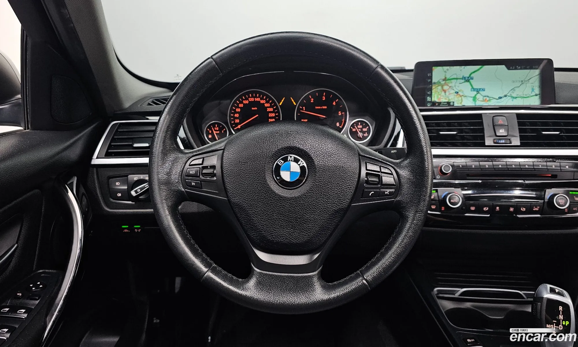 BMW 3 Series 2017 WBA8C5109HA073134 — 10