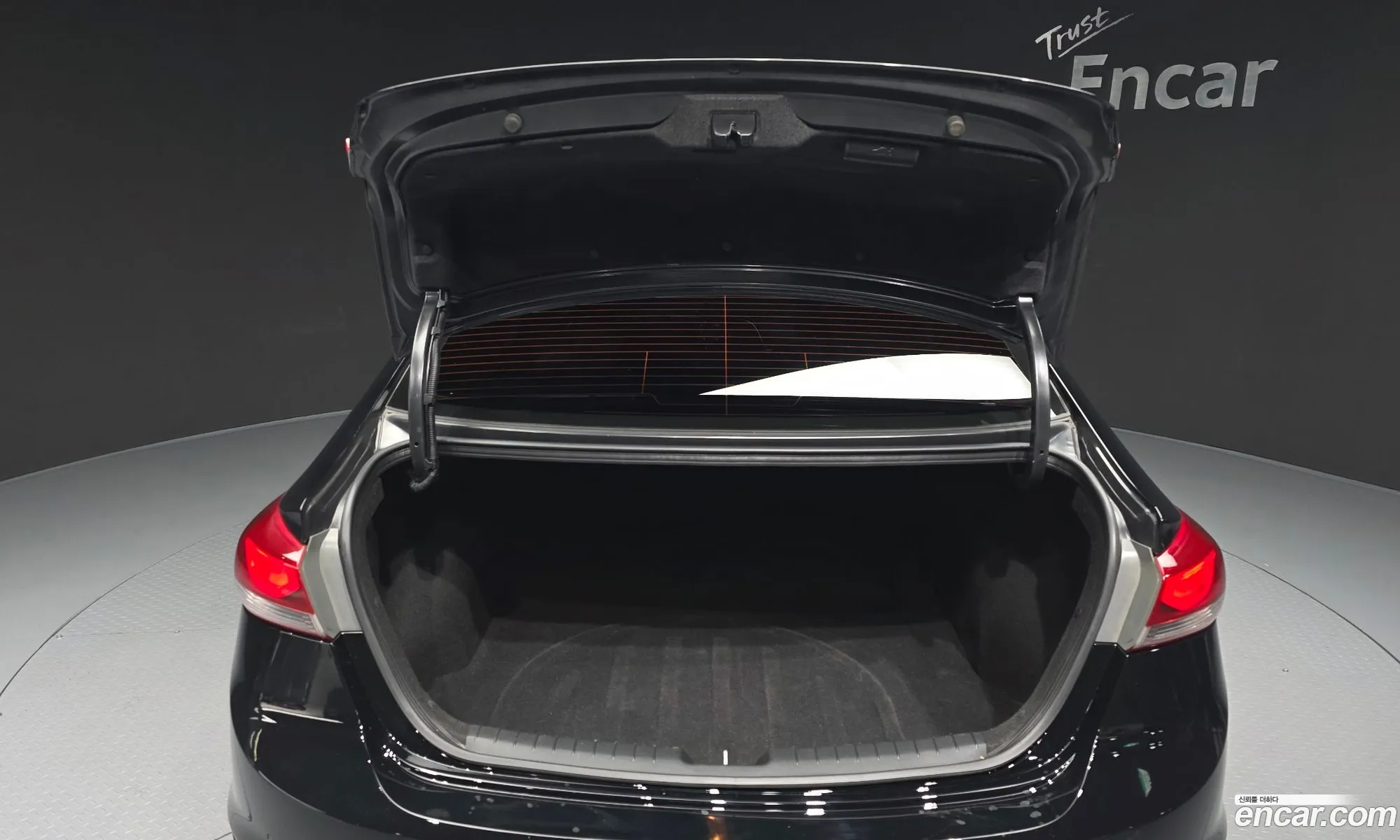 Hyundai Elantra AD 2015 — 2