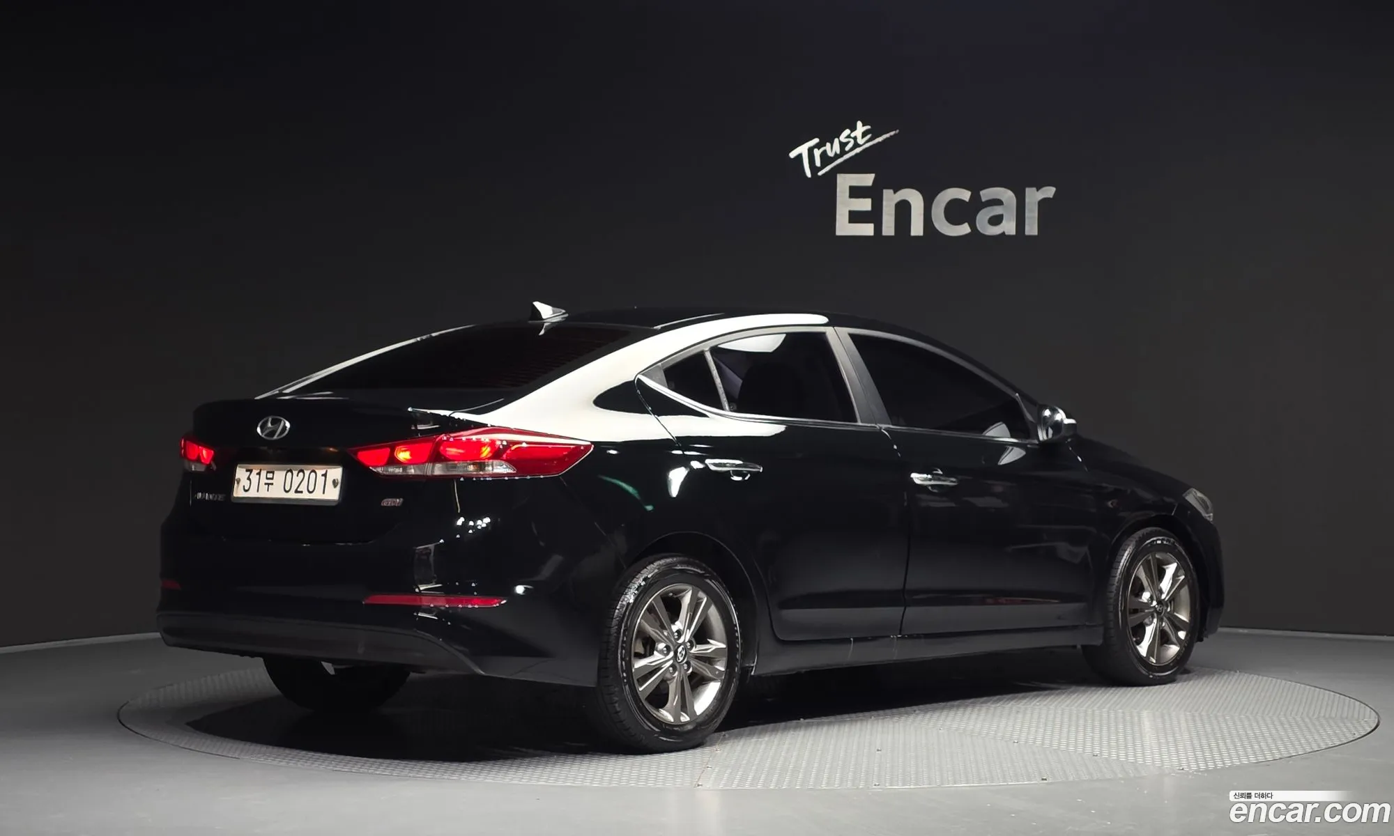 Hyundai Elantra AD 2015 — 17