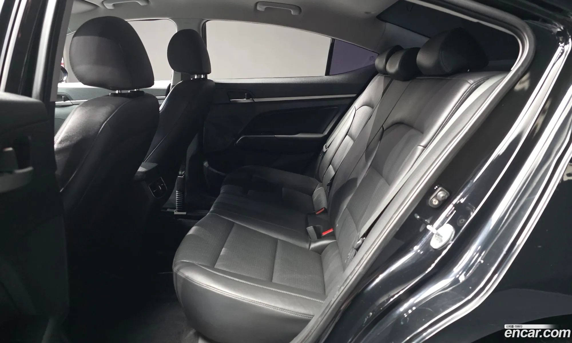 Hyundai Elantra AD 2015 — 20