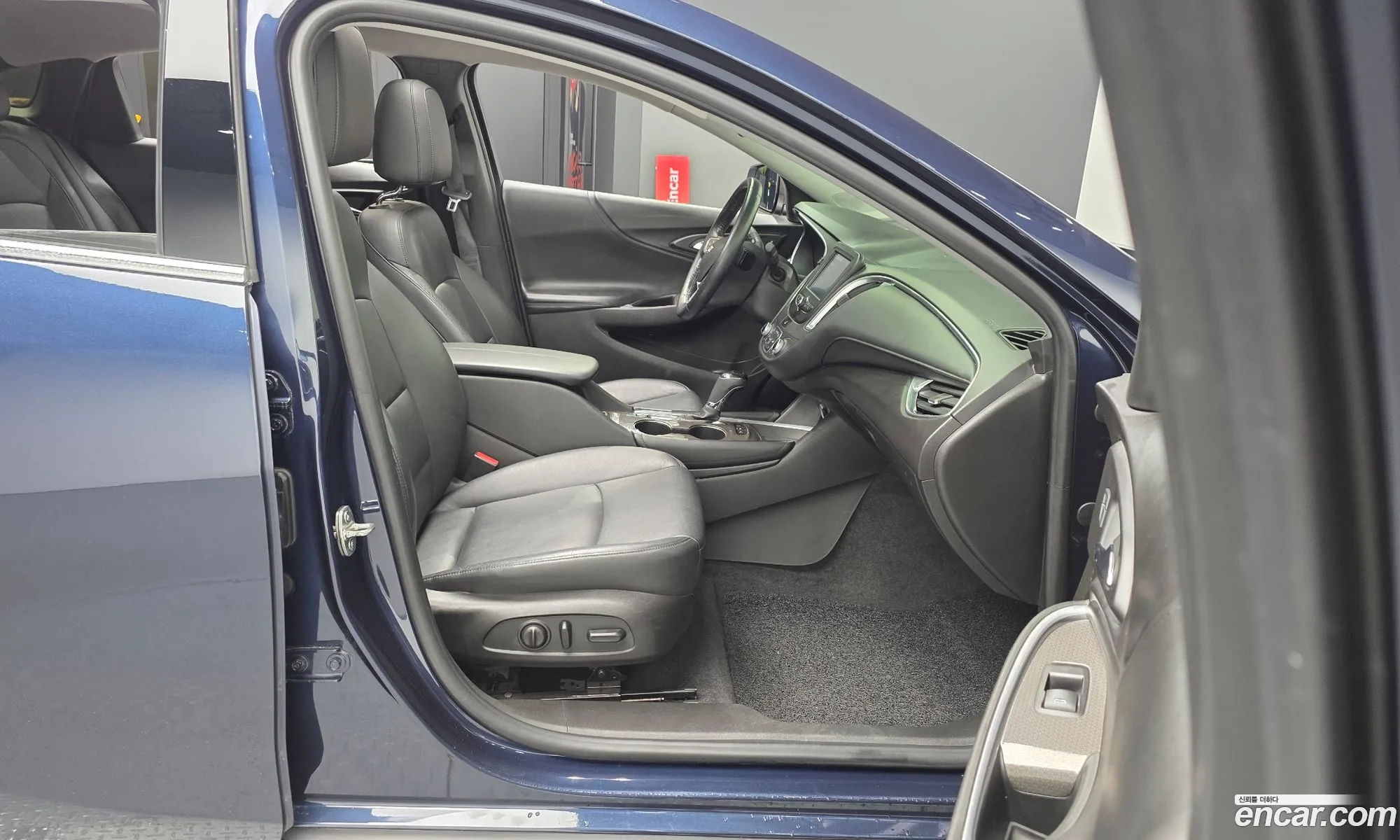 Chevrolet (GM Daewoo) Malibu 2016 — 32