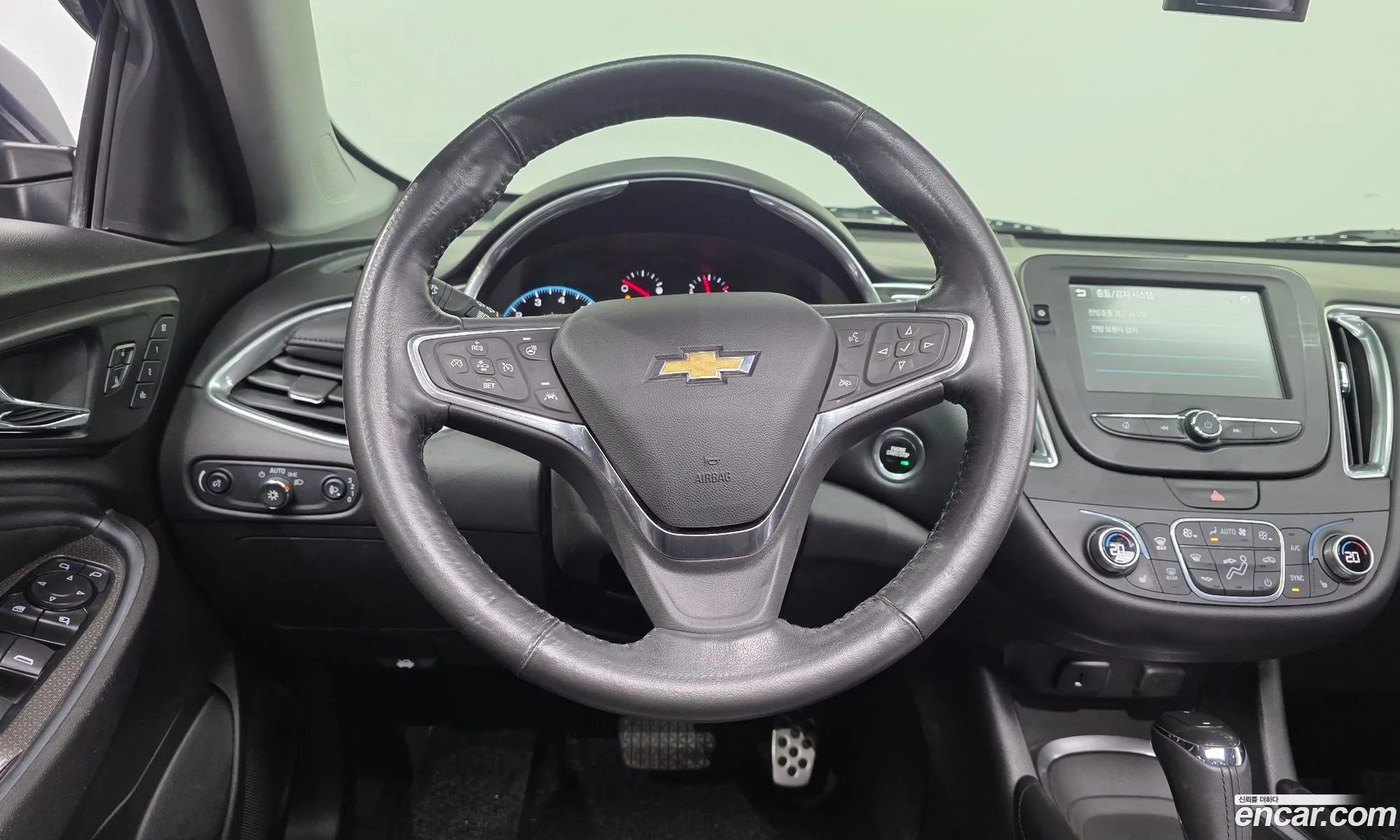 Chevrolet (GM Daewoo) Malibu 2016 — 33