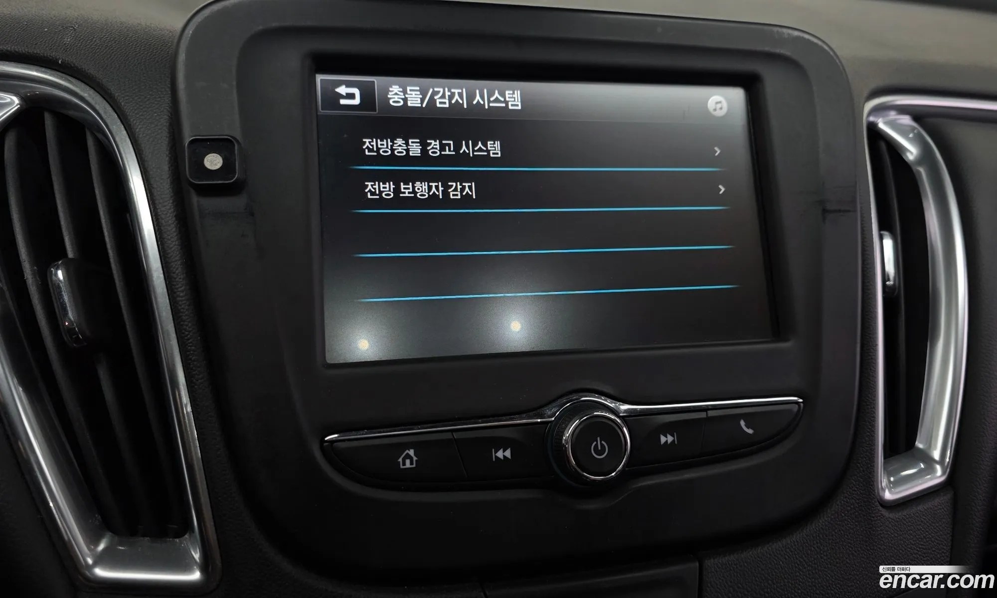 Chevrolet (GM Daewoo) Malibu 2016 — 30